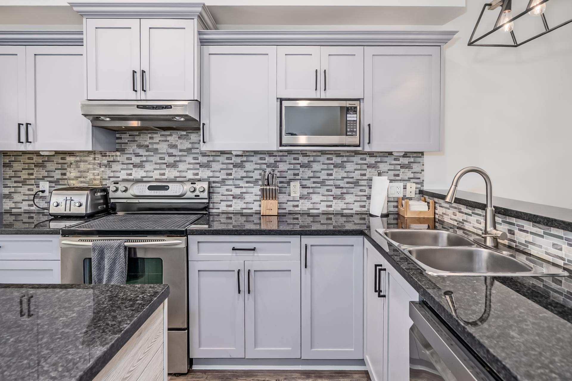 









11282


Cottonwood

Drive, 43,
Maple Ridge,




BC
V2X 8W8

