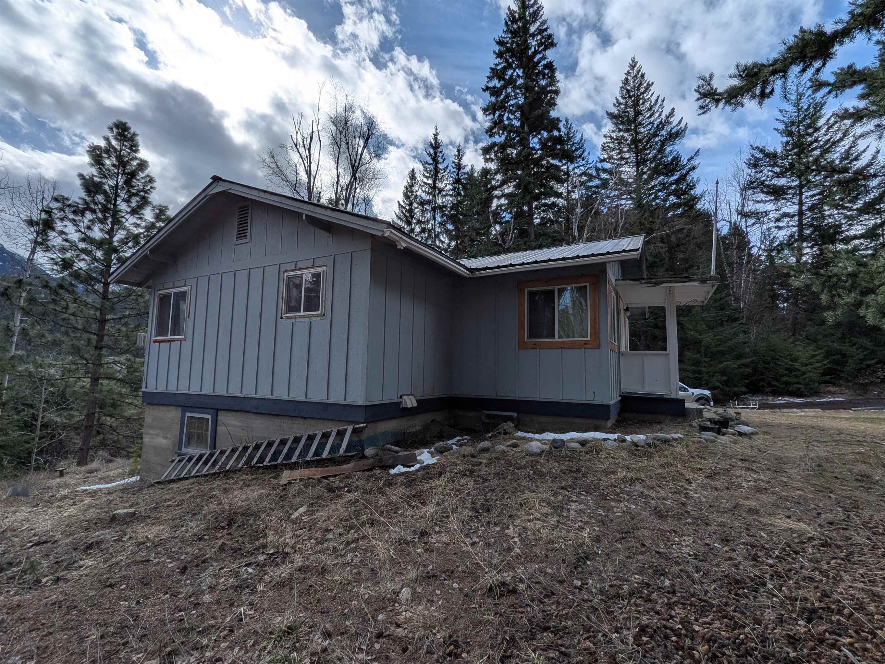 









8281


Gun Lake

Road,
No City Value,




BC
V0K 1P0


