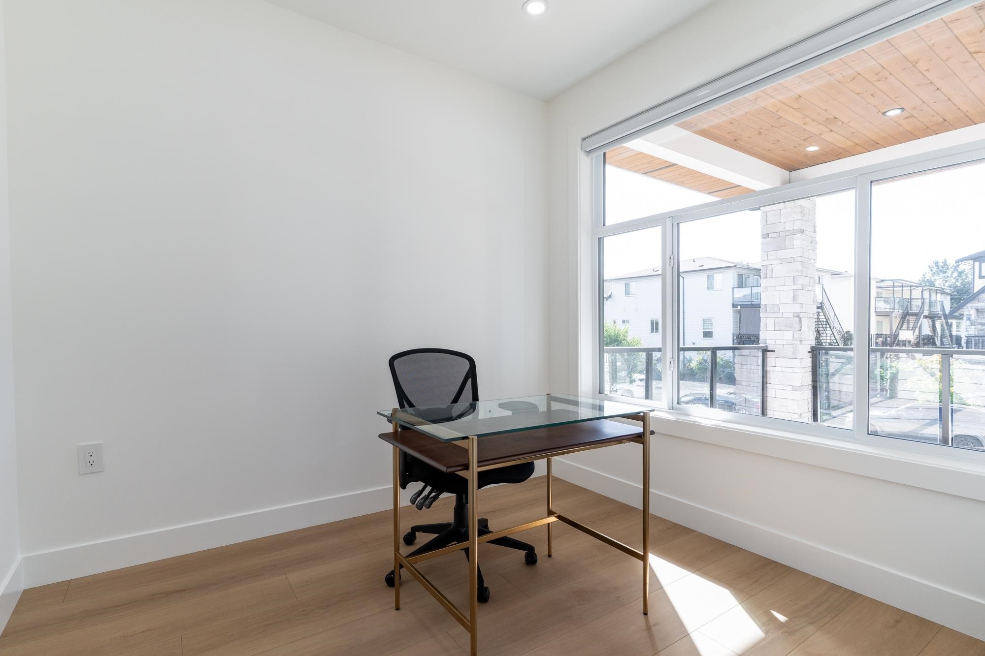 









215


Mabel

Street,
New Westminster,




BC
V3M 0L1

