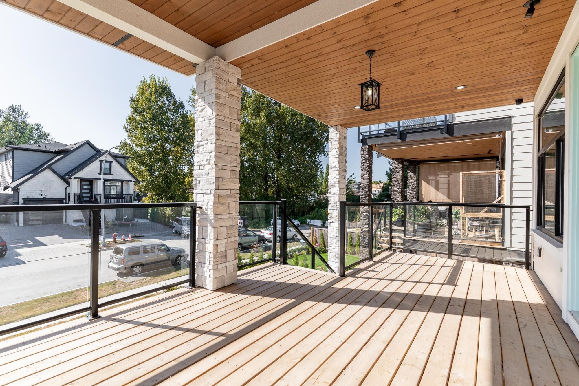 









215


Mabel

Street,
New Westminster,




BC
V3M 0L1

