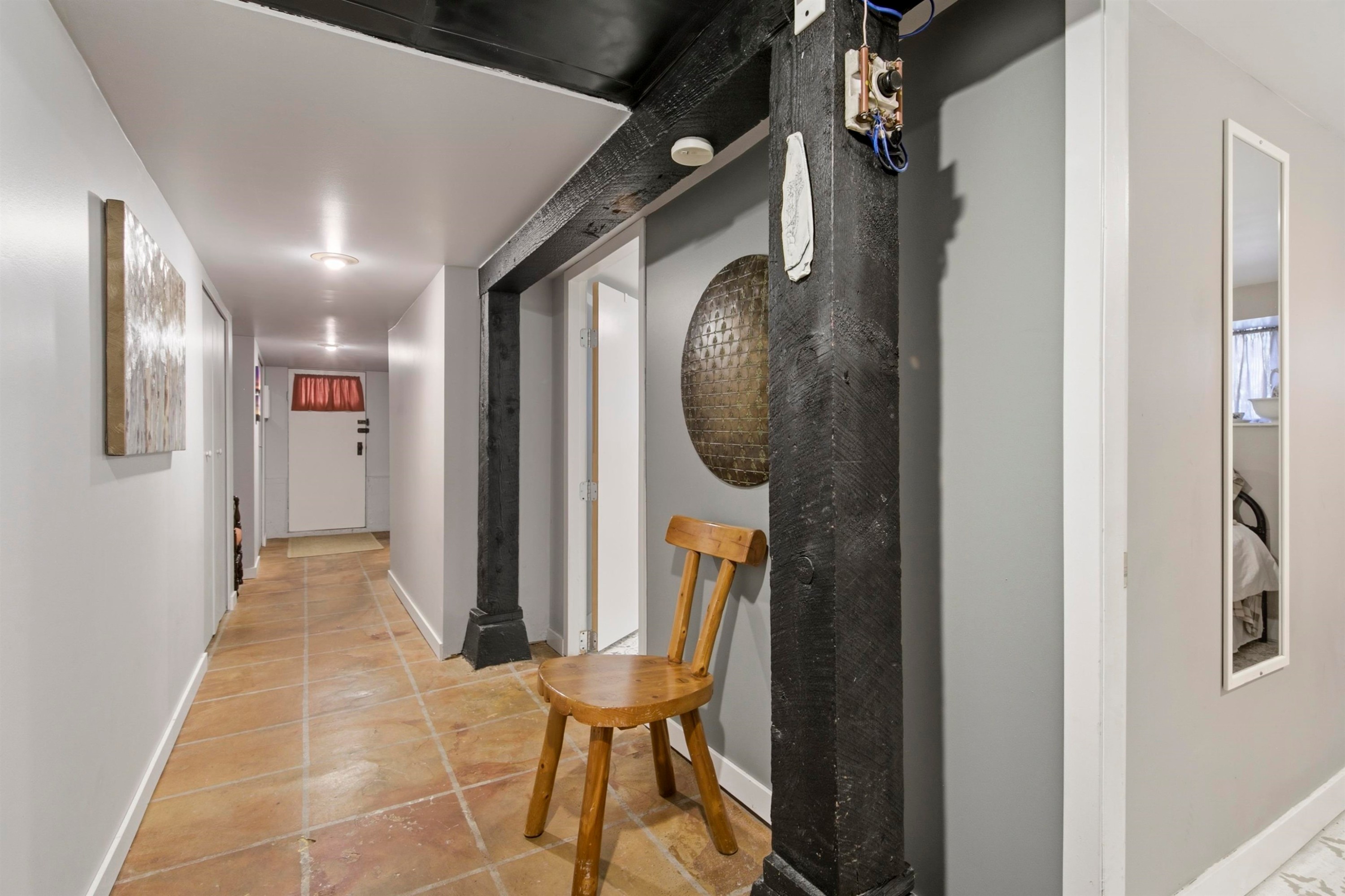 









2029


Philip

Avenue,
North Vancouver,




BC
V7P 2W5


