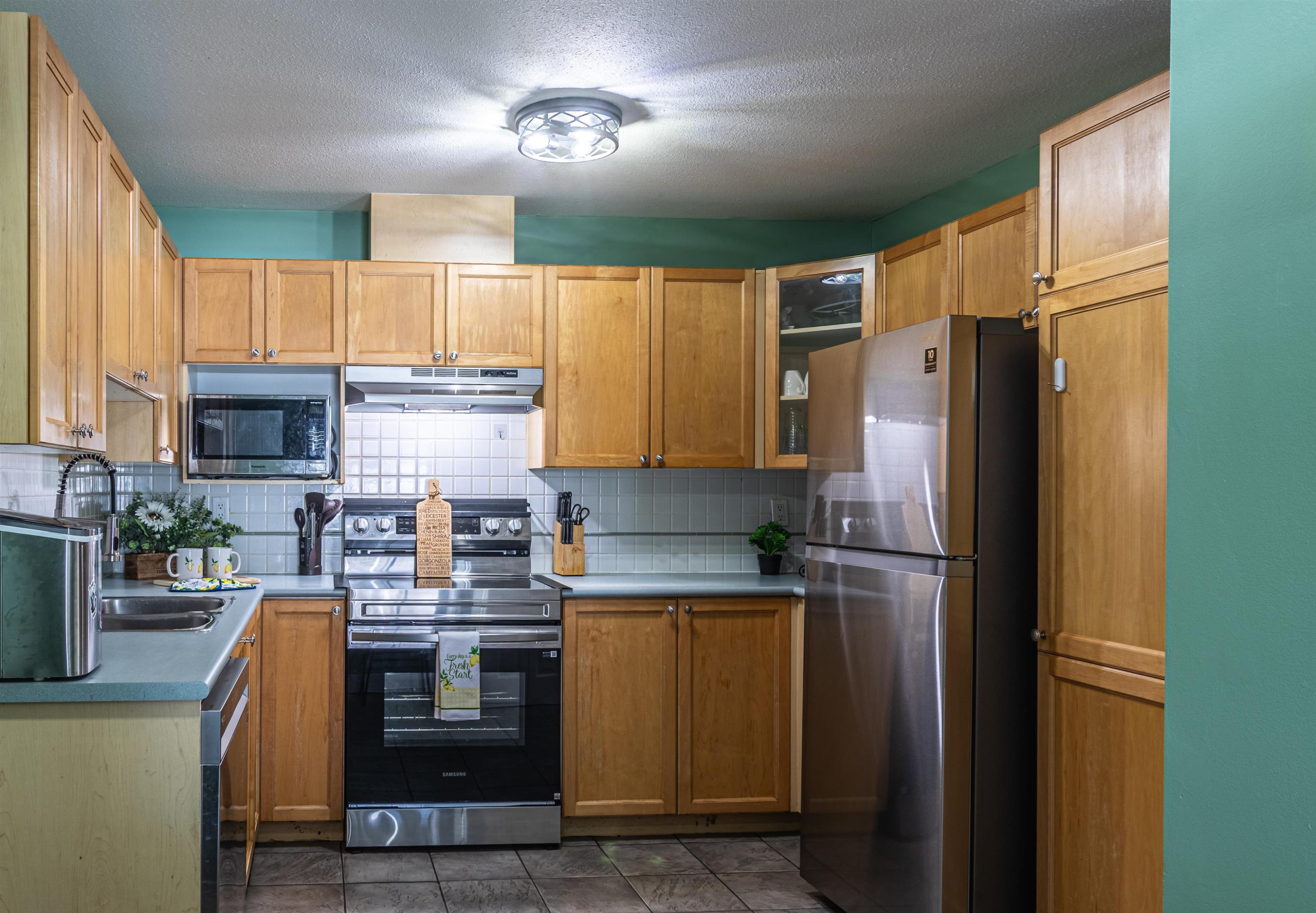 









12099


237th

Street, 90,
Maple Ridge,




BC
V4R 2C3

