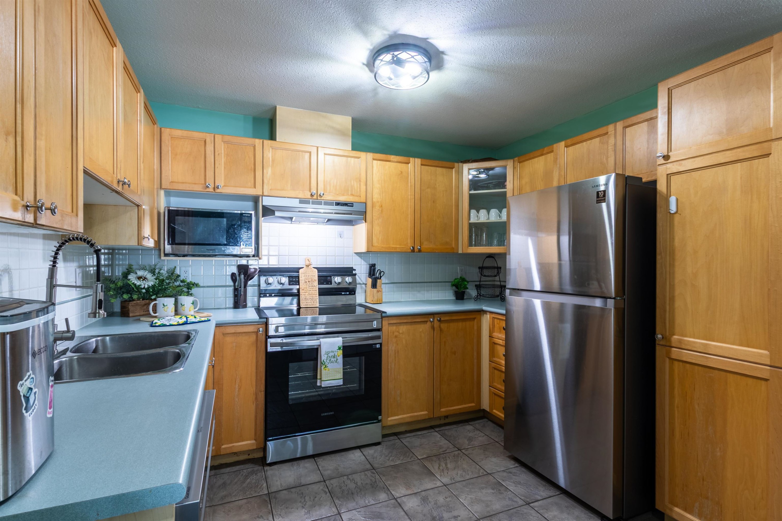 









12099


237th

Street, 90,
Maple Ridge,




BC
V4R 2C3

