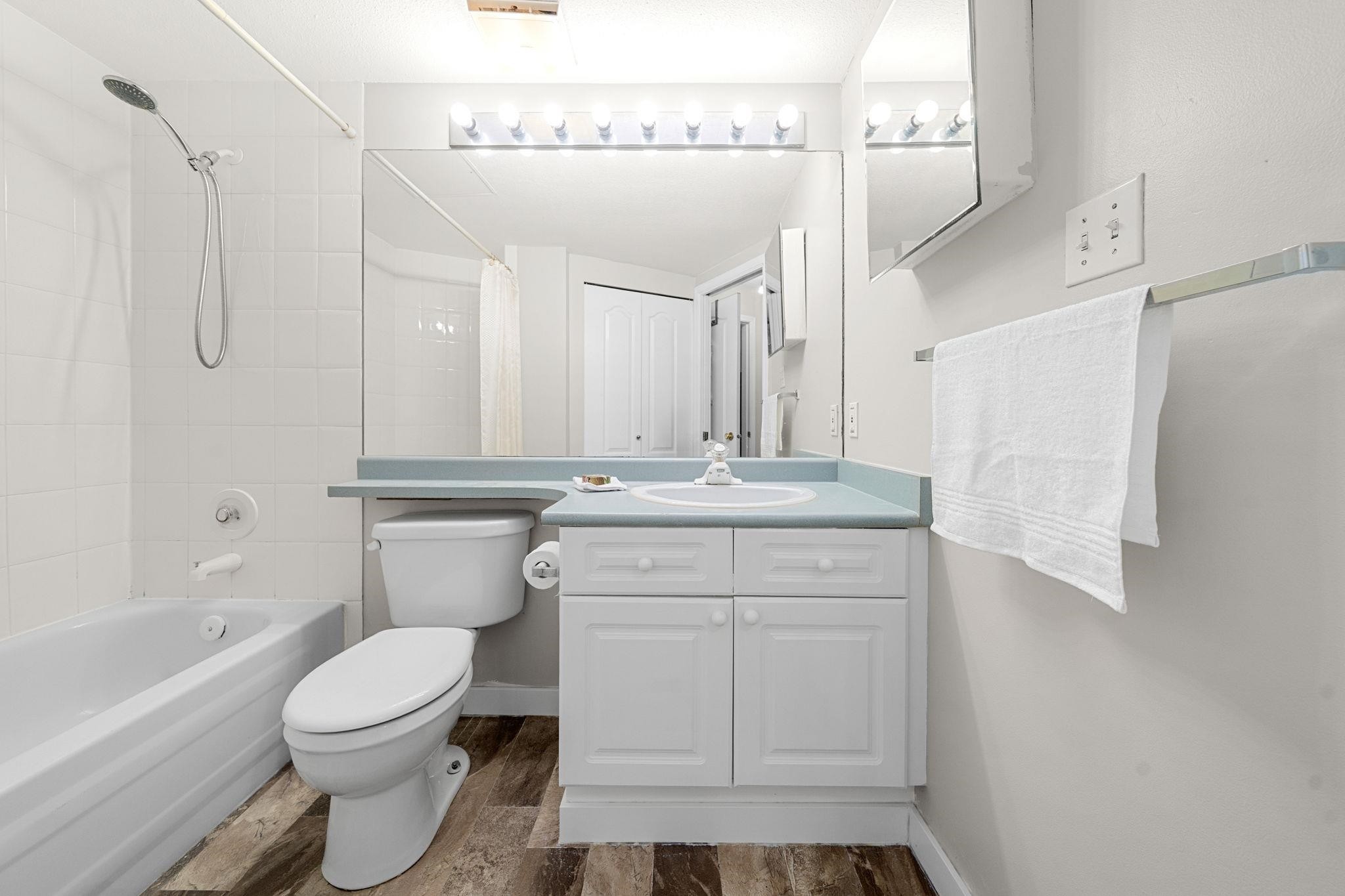 









3738


Norfolk

Street, 409,
Burnaby,




BC
V5G 4V4

