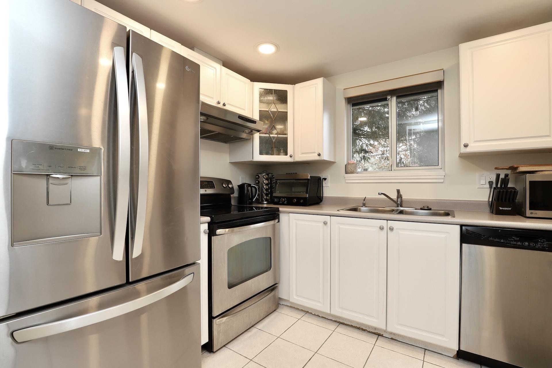 









21409


Dewdney Trunk

Road, 16,
Maple Ridge,




BC
V2X 3G5

