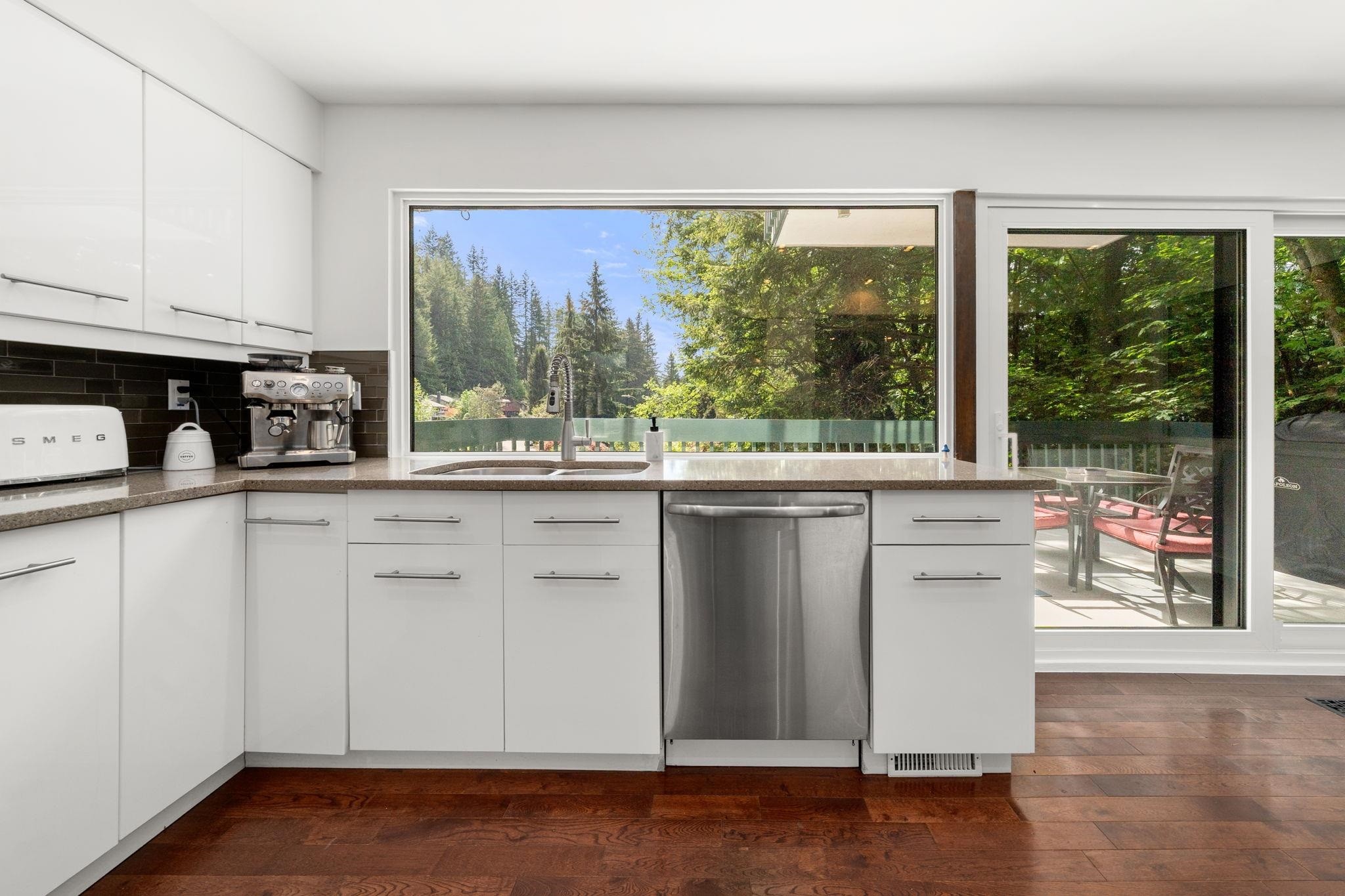 









2086


Rivergrove

Place,
North Vancouver,




BC
V7H 2L4

