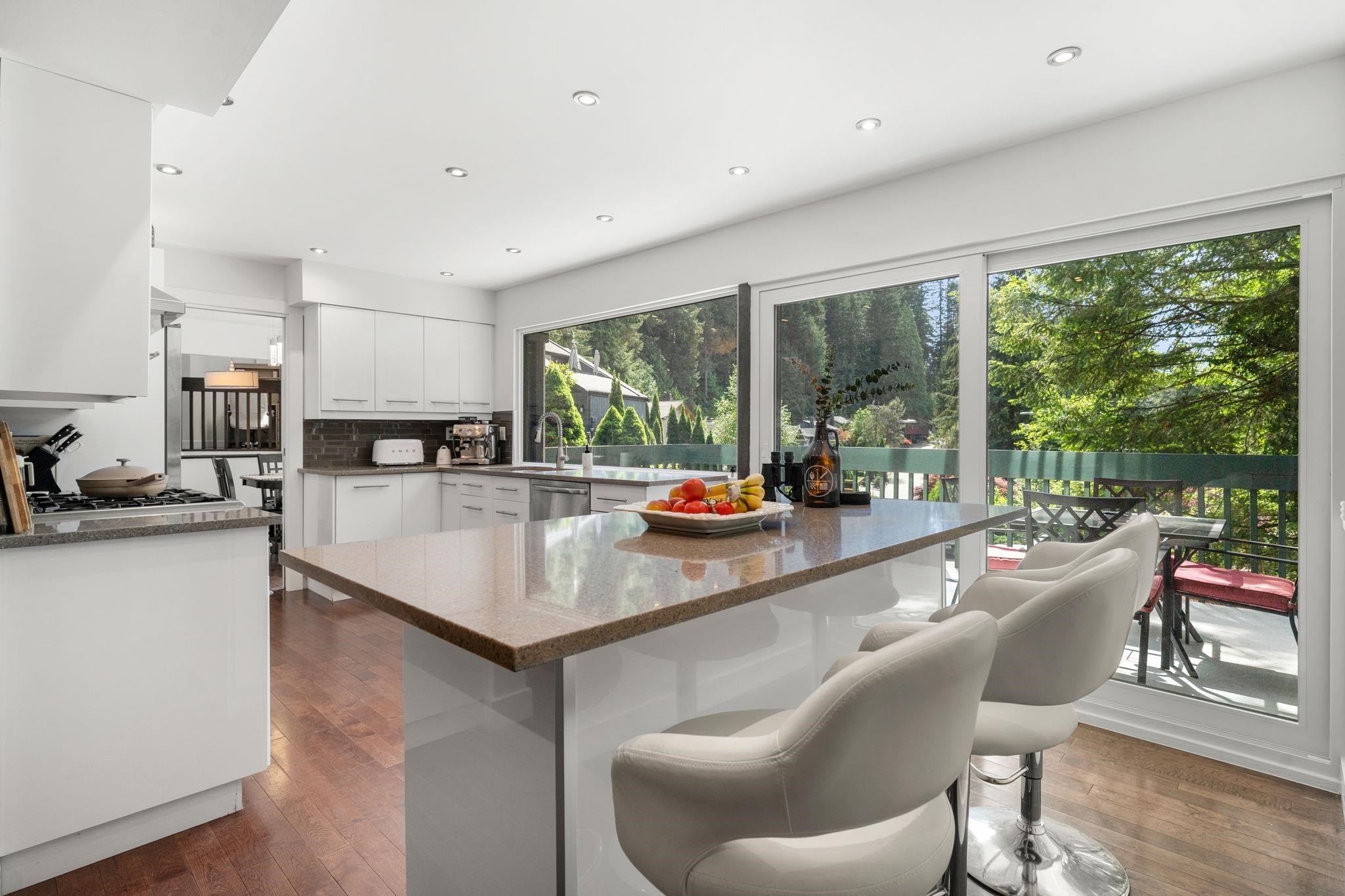 









2086


Rivergrove

Place,
North Vancouver,




BC
V7H 2L4

