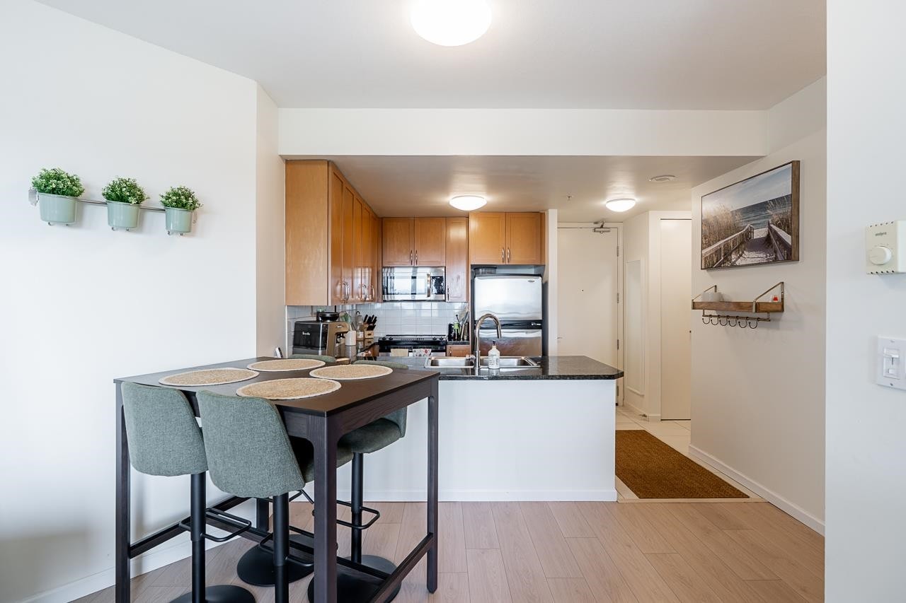 









6833


Station Hill

Drive, 804,
Burnaby,




BC
V3N 5E1

