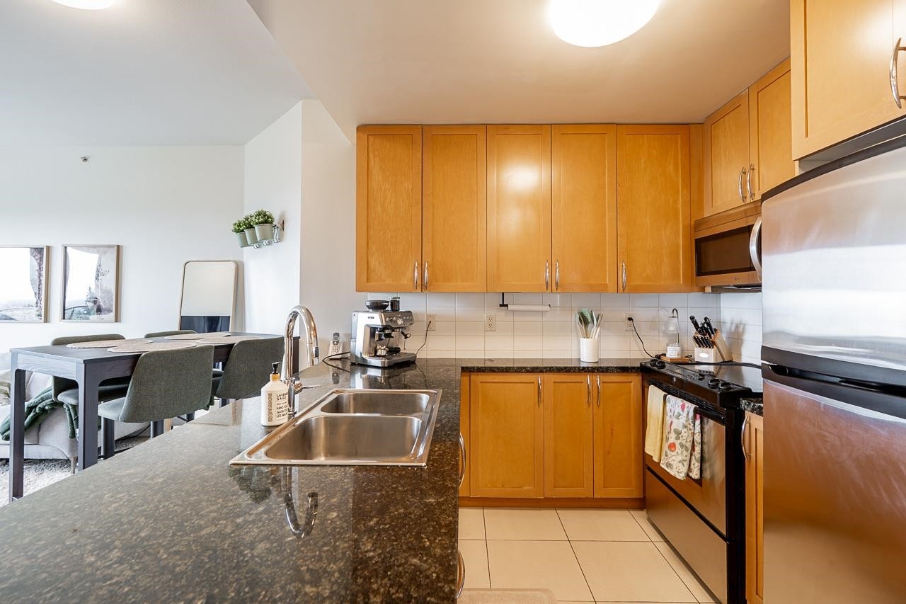 









6833


Station Hill

Drive, 804,
Burnaby,




BC
V3N 5E1

