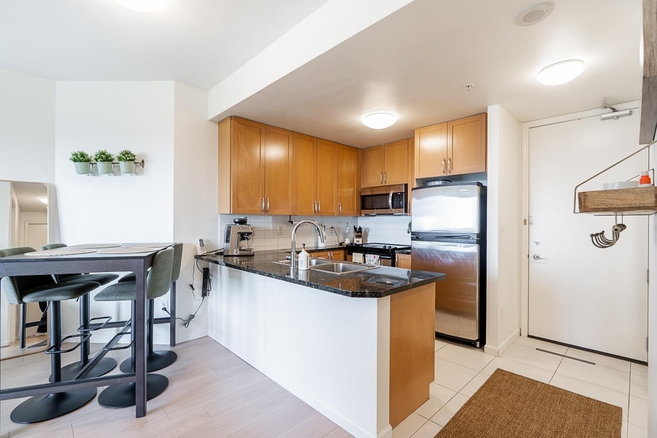 









6833


Station Hill

Drive, 804,
Burnaby,




BC
V3N 5E1

