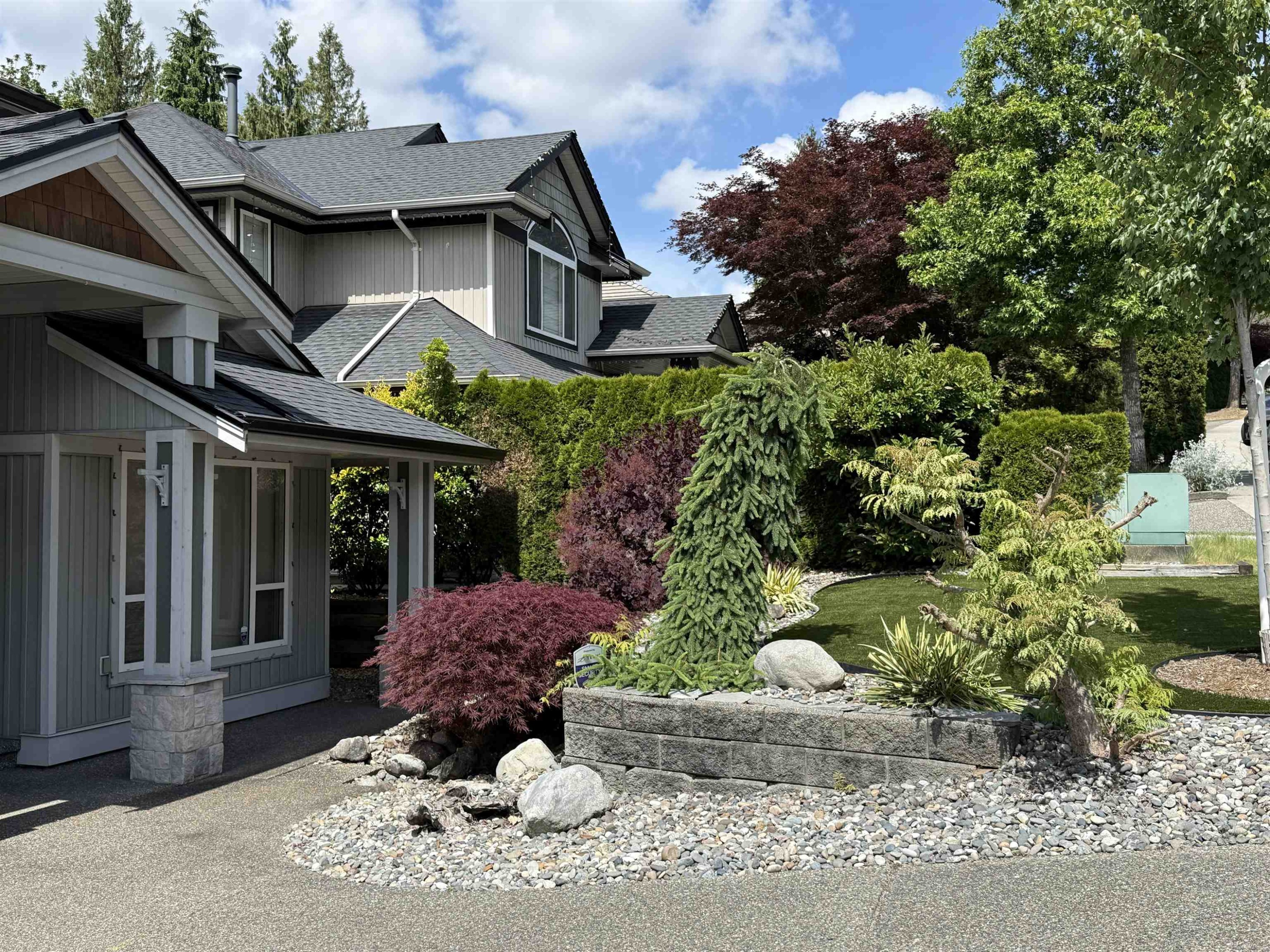 









10471


Slatford

Street,
Maple Ridge,




BC
V2W 1V8

