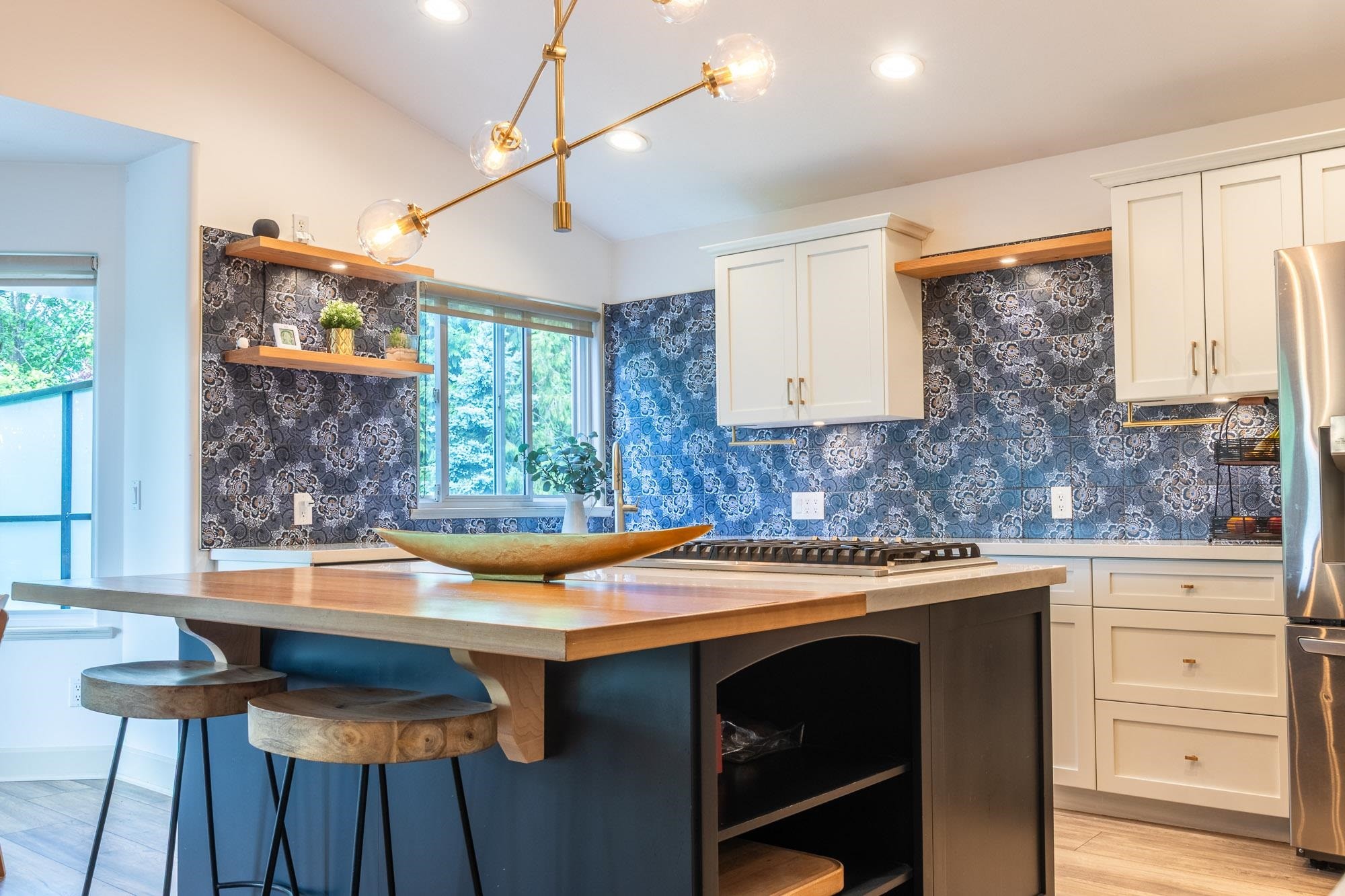 









10471


Slatford

Street,
Maple Ridge,




BC
V2W 1V8


