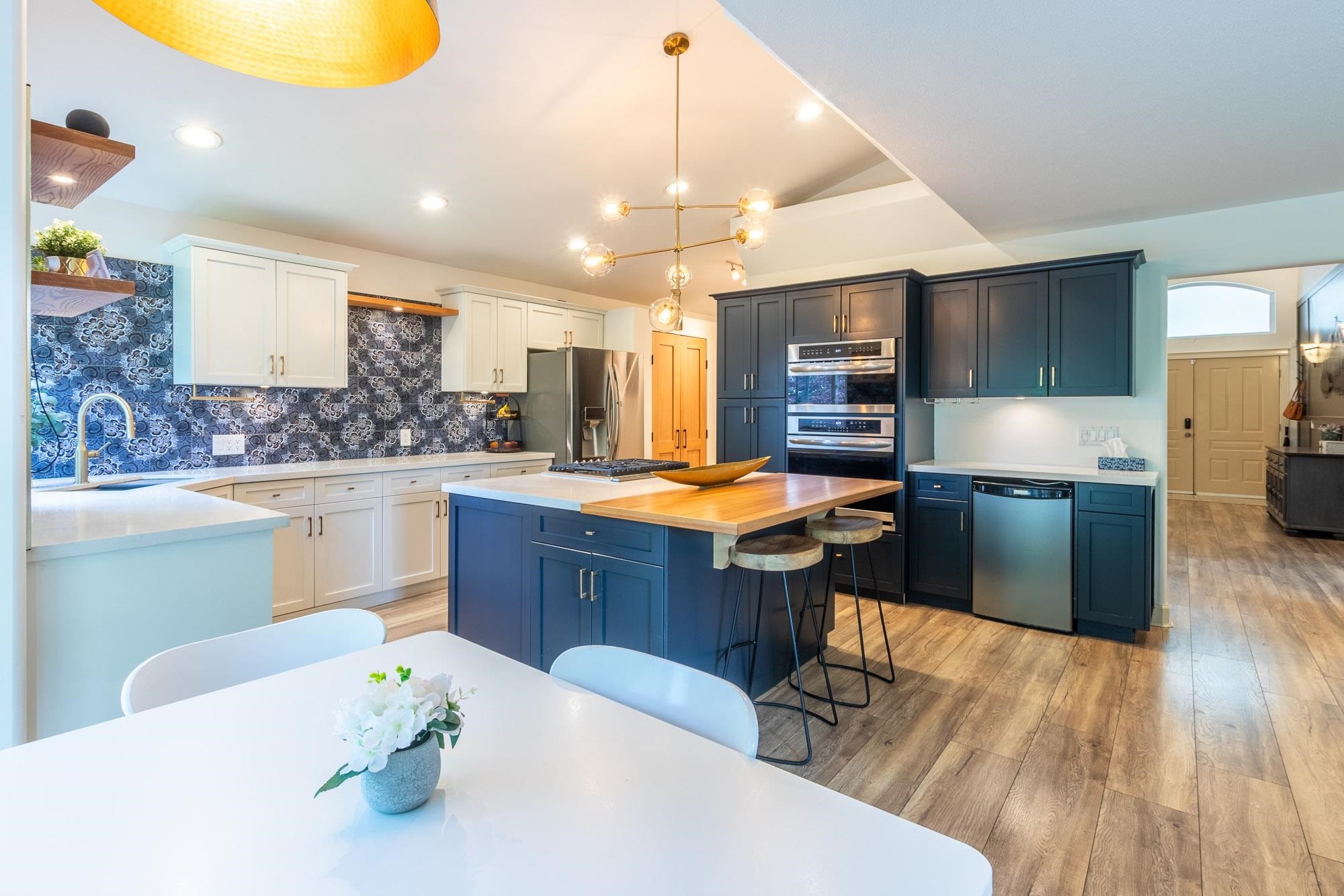 









10471


Slatford

Street,
Maple Ridge,




BC
V2W 1V8

