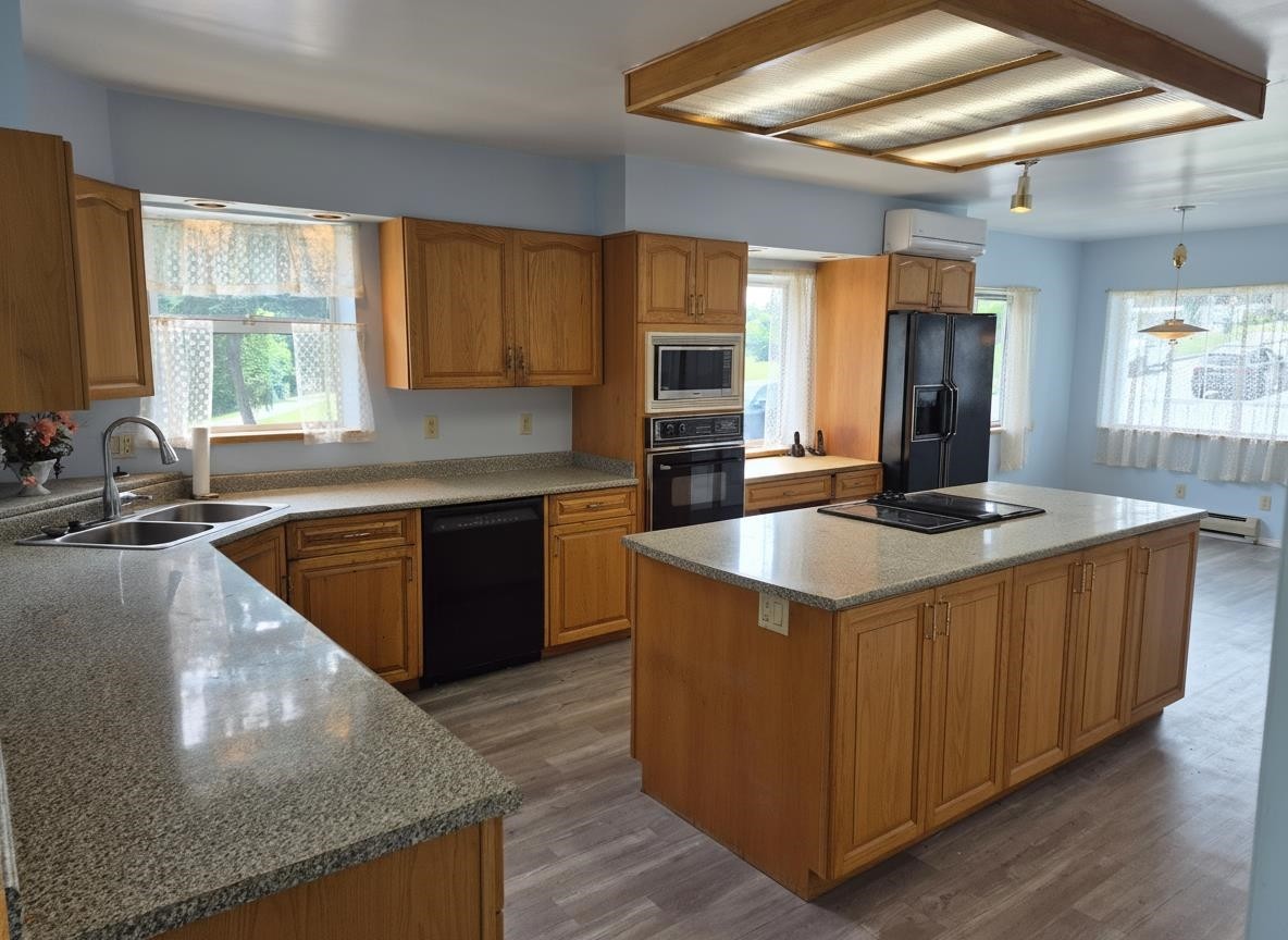 









4298


Mcgill

Street,
Burnaby,




BC
V5C 1M9

