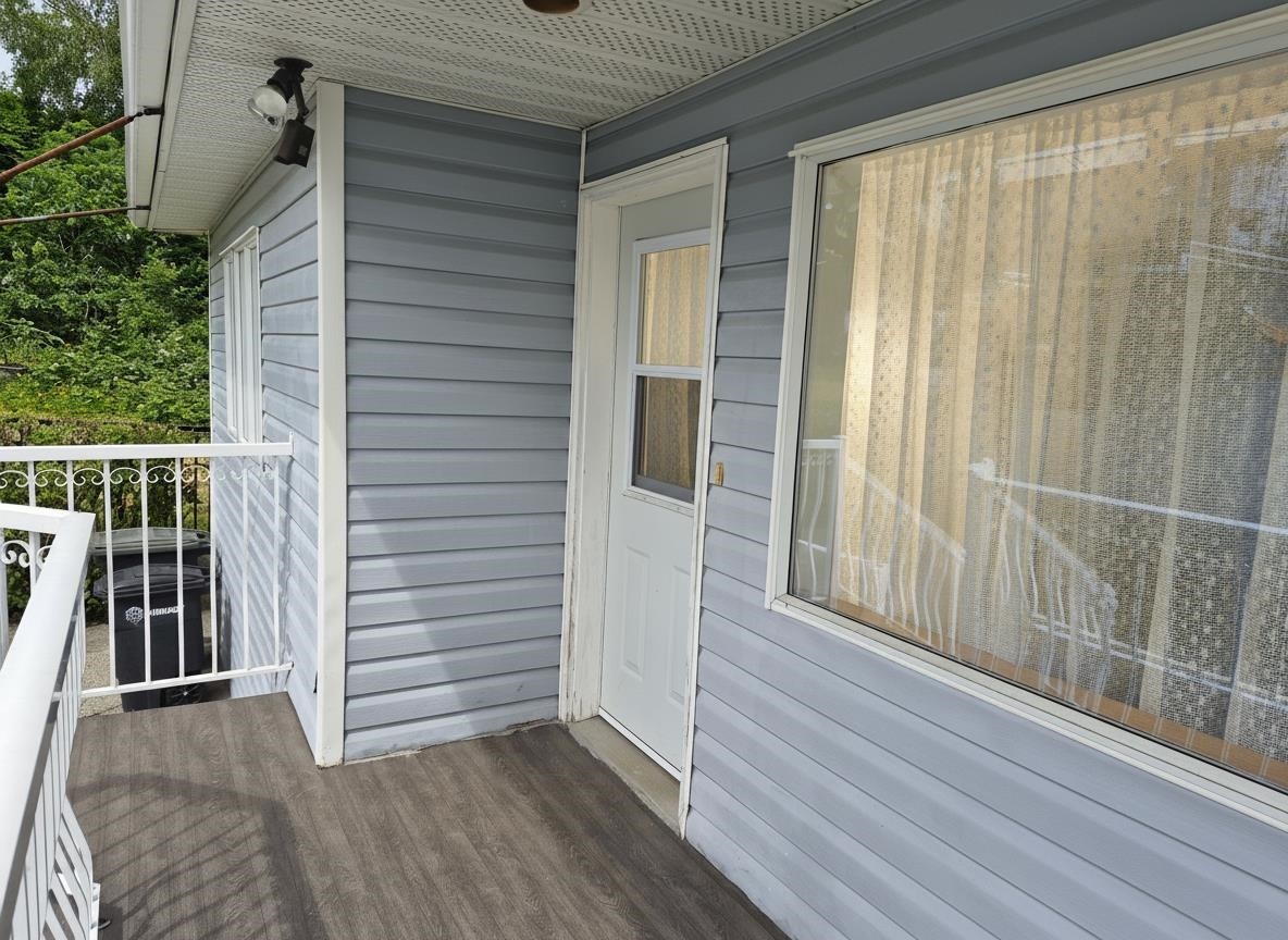 









4298


Mcgill

Street,
Burnaby,




BC
V5C 1M9

