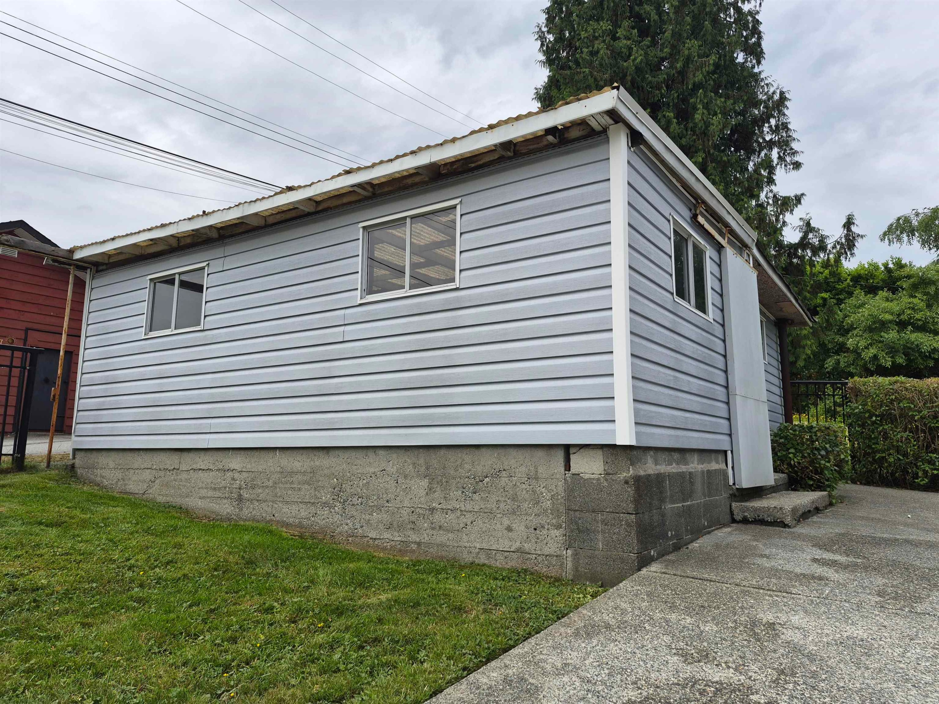 









4298


Mcgill

Street,
Burnaby,




BC
V5C 1M9

