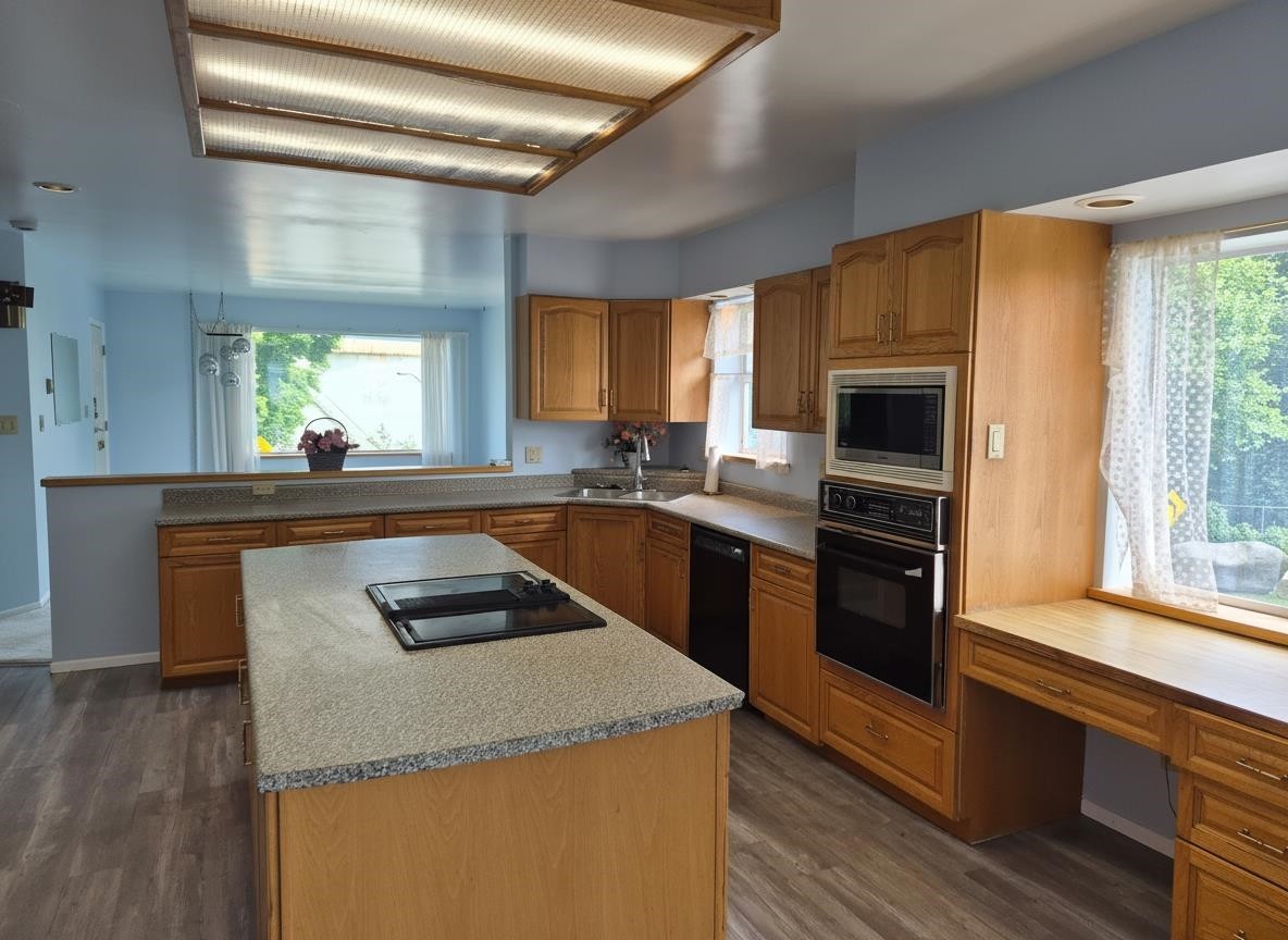 









4298


Mcgill

Street,
Burnaby,




BC
V5C 1M9

