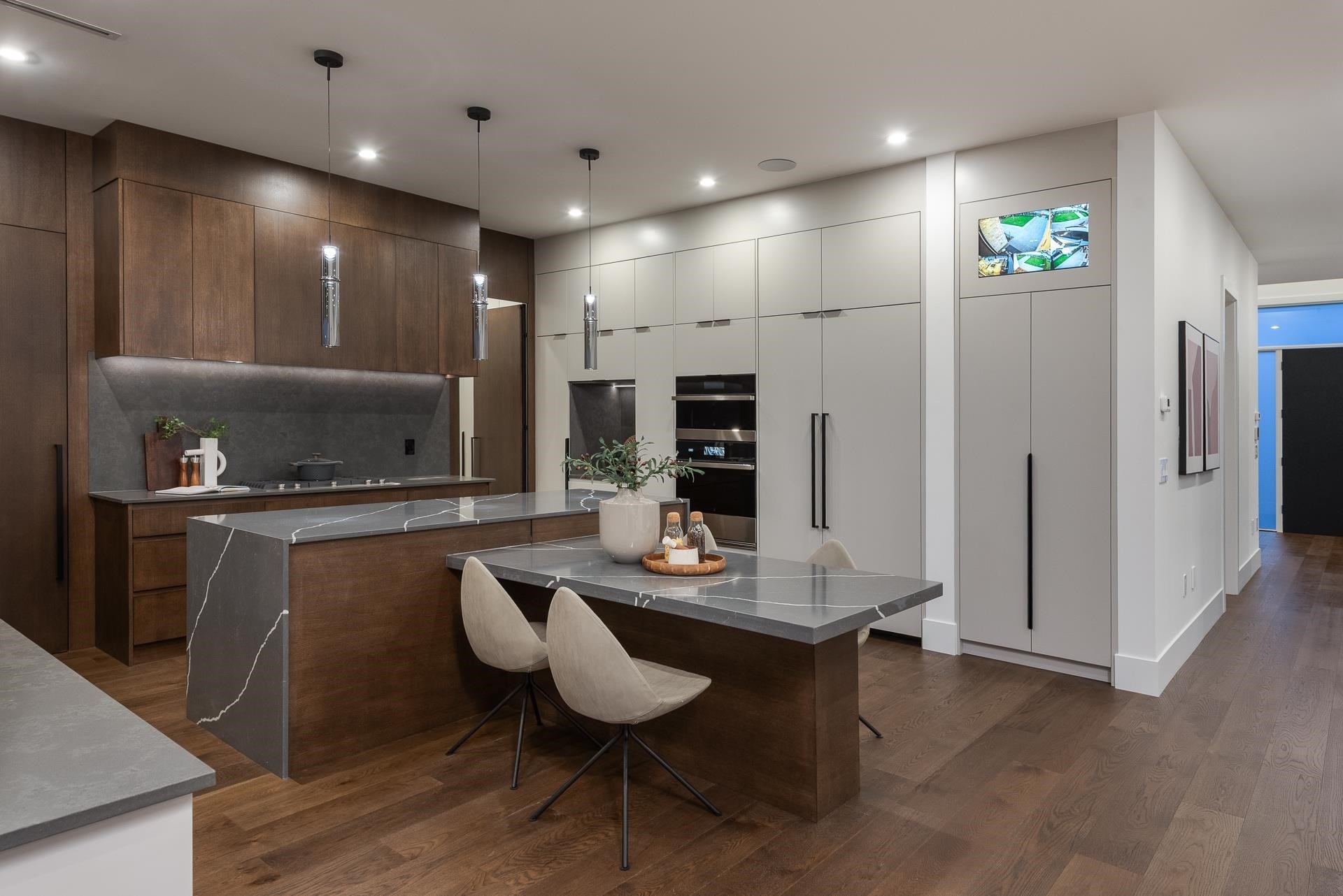 









2145


Palliser

Avenue,
Coquitlam,




BC
V3K 1W9

