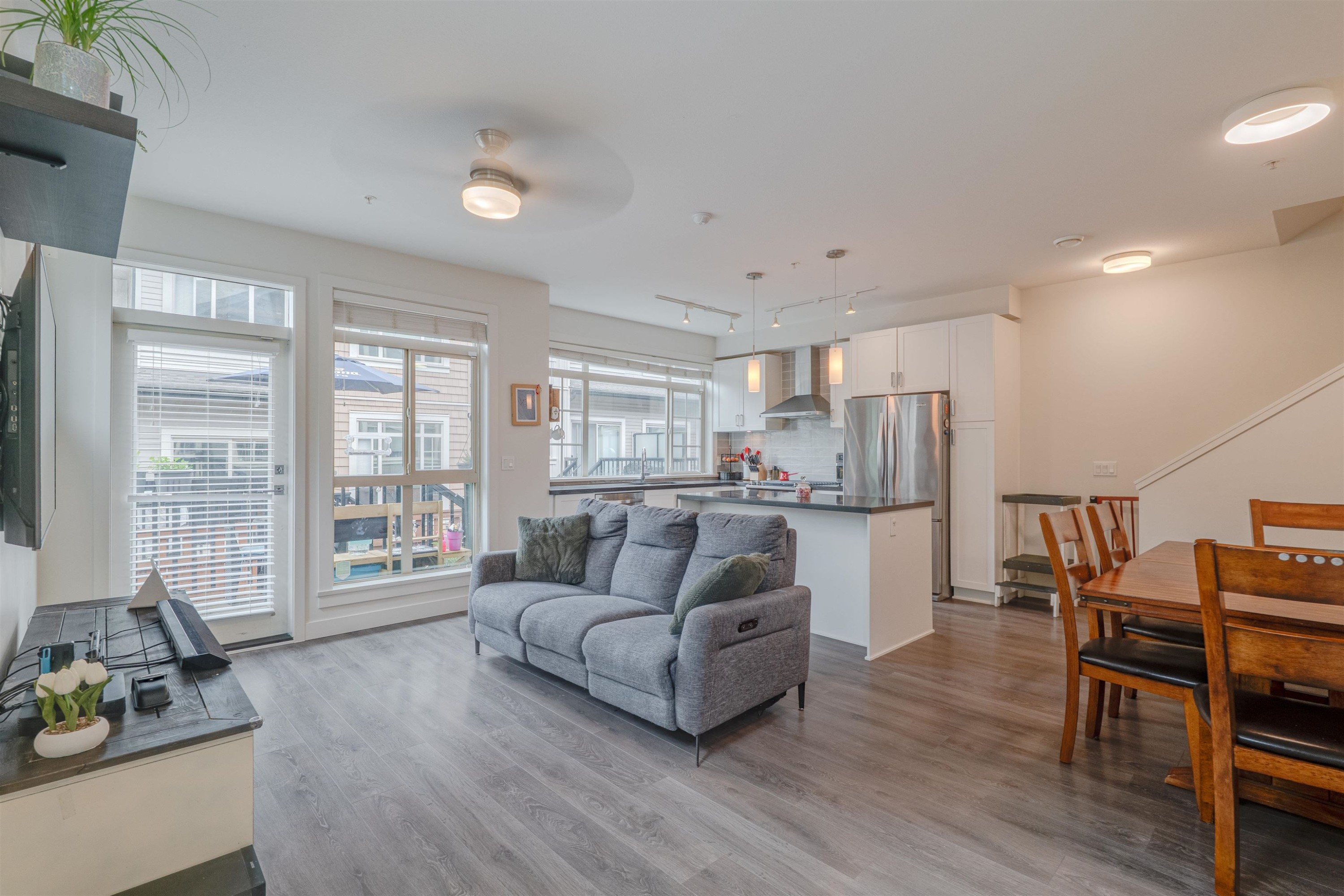 









11305


240

Street, 158,
Maple Ridge,




BC
V2W 0J1

