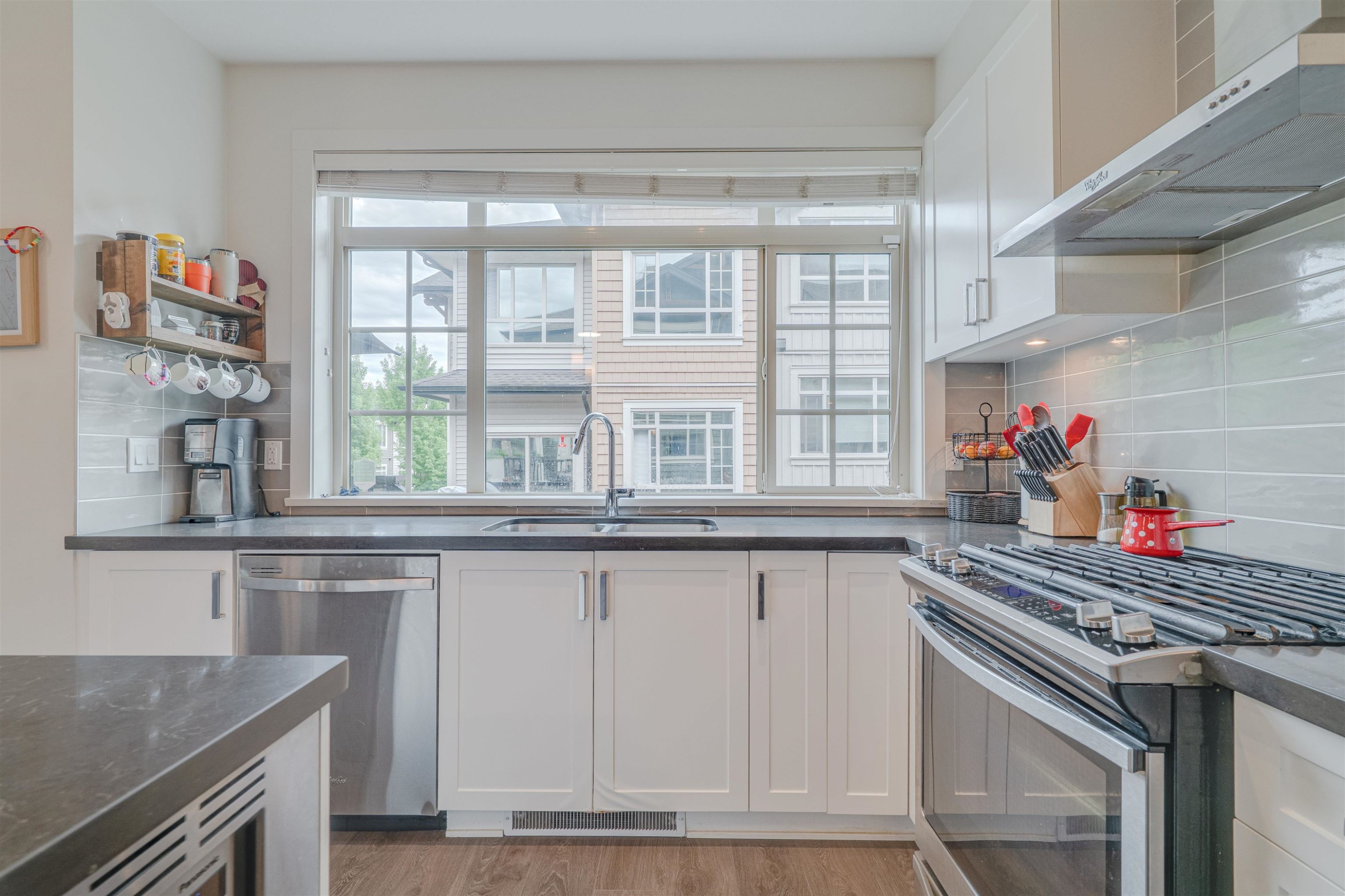 









11305


240

Street, 158,
Maple Ridge,




BC
V2W 0J1

