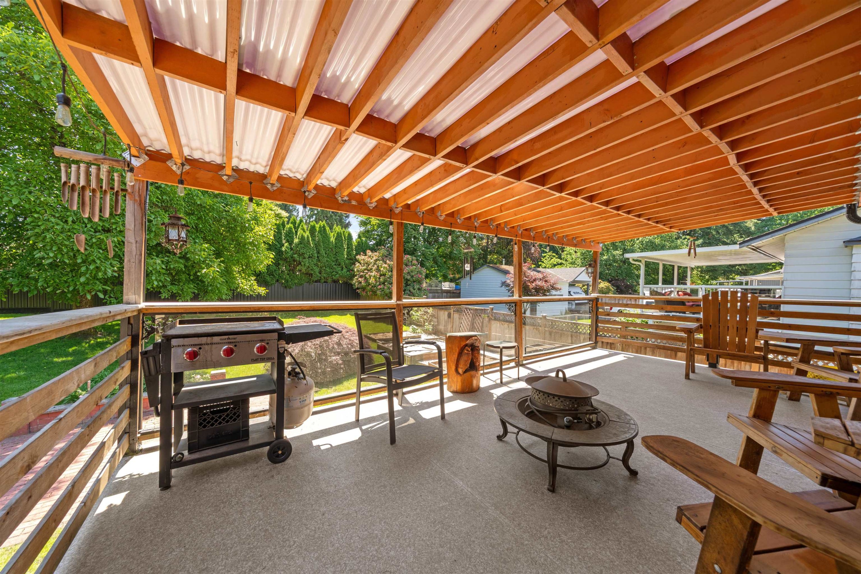 









21656


Donovan

Avenue,
Maple Ridge,




BC
V2X 3A3


