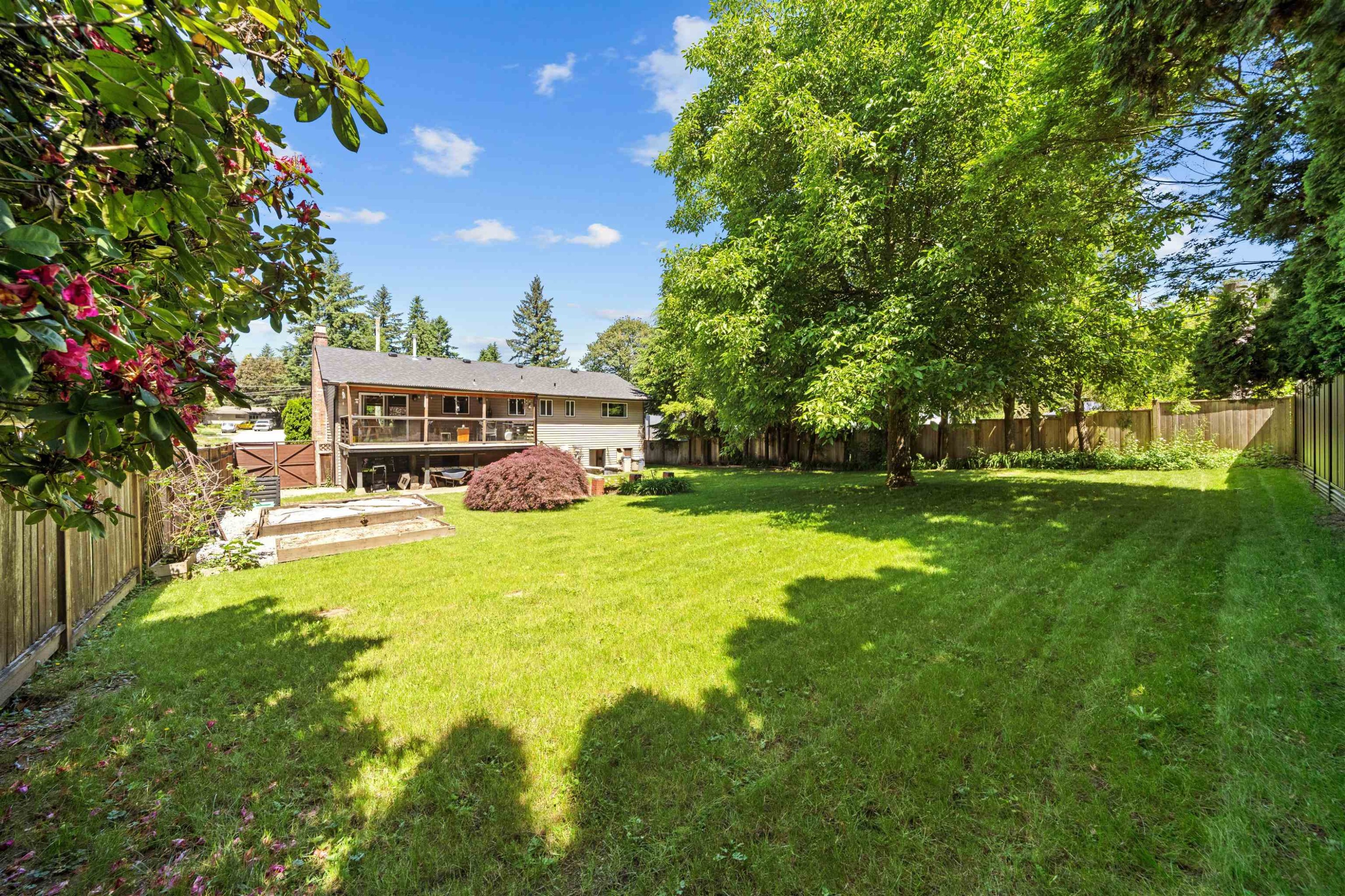 









21656


Donovan

Avenue,
Maple Ridge,




BC
V2X 3A3

