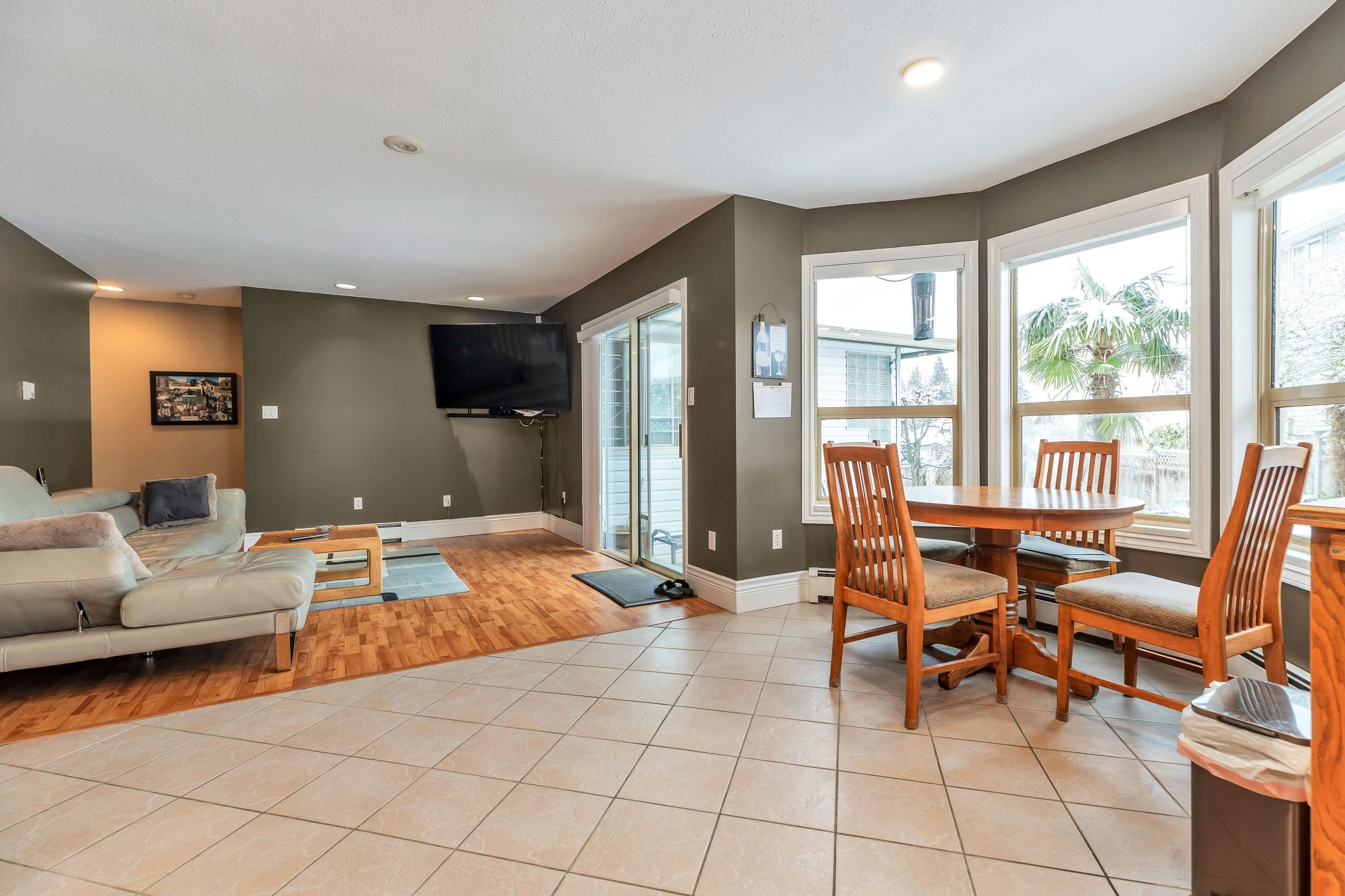 









1372


Oxford

Street,
Coquitlam,




BC
V3P 1A2

