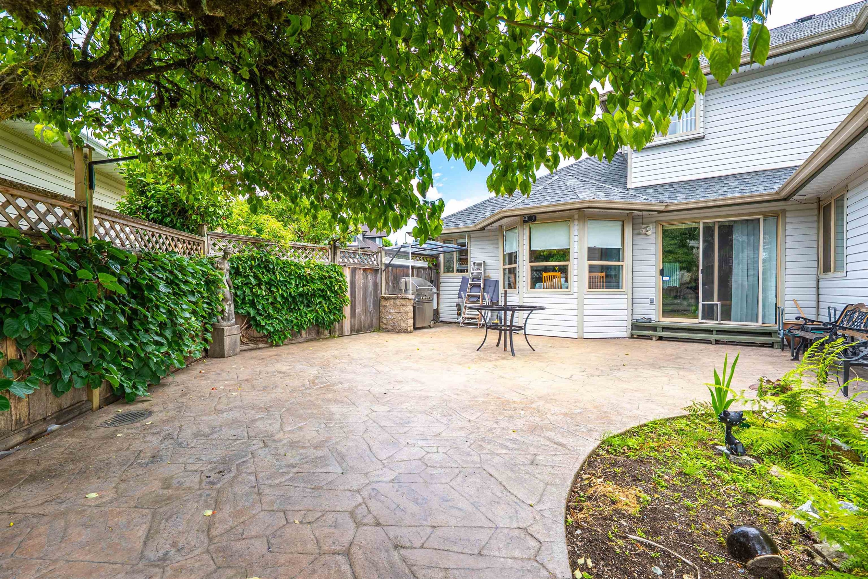 









1372


Oxford

Street,
Coquitlam,




BC
V3P 1A2

