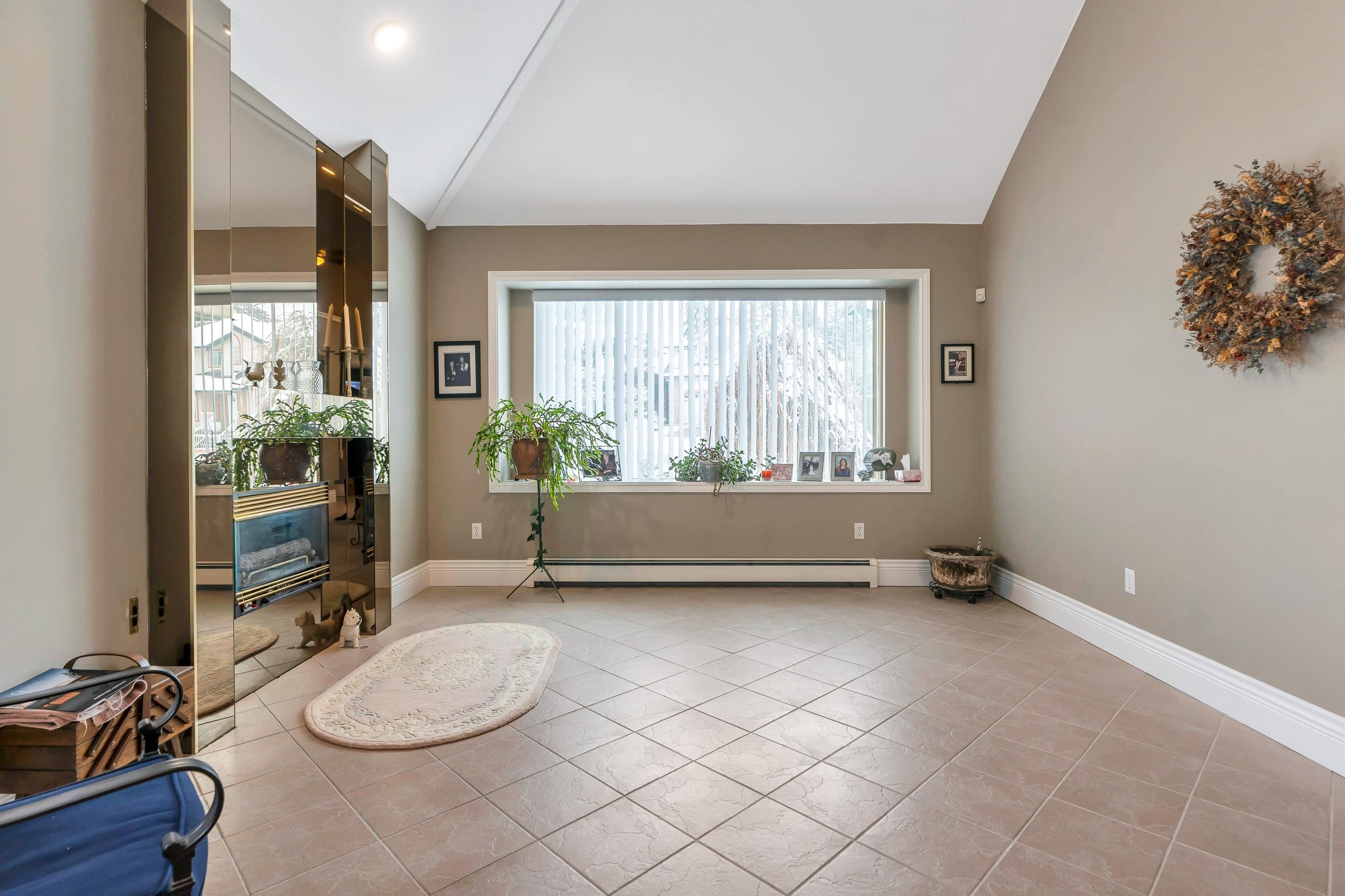 









1372


Oxford

Street,
Coquitlam,




BC
V3P 1A2

