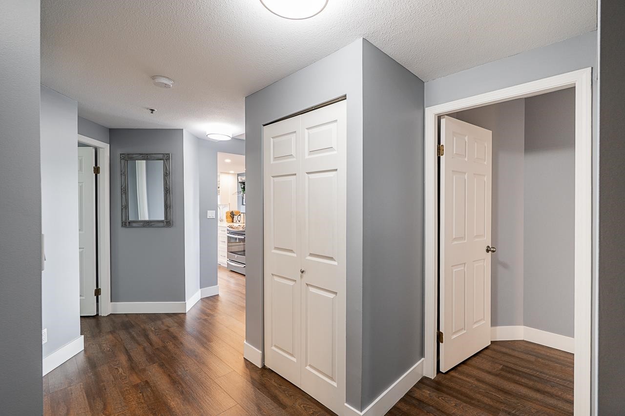 









728


Farrow

Street, 402,
Coquitlam,




BC
V3J 3S6

