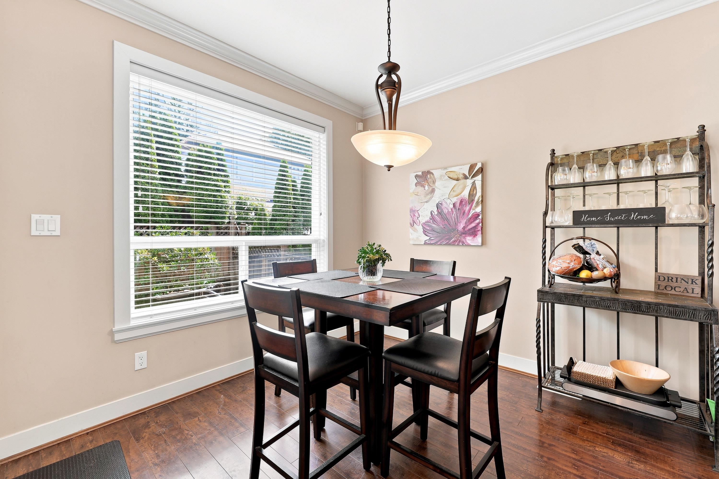 









24176


104

Avenue,
Maple Ridge,




BC
V2W 1J2

