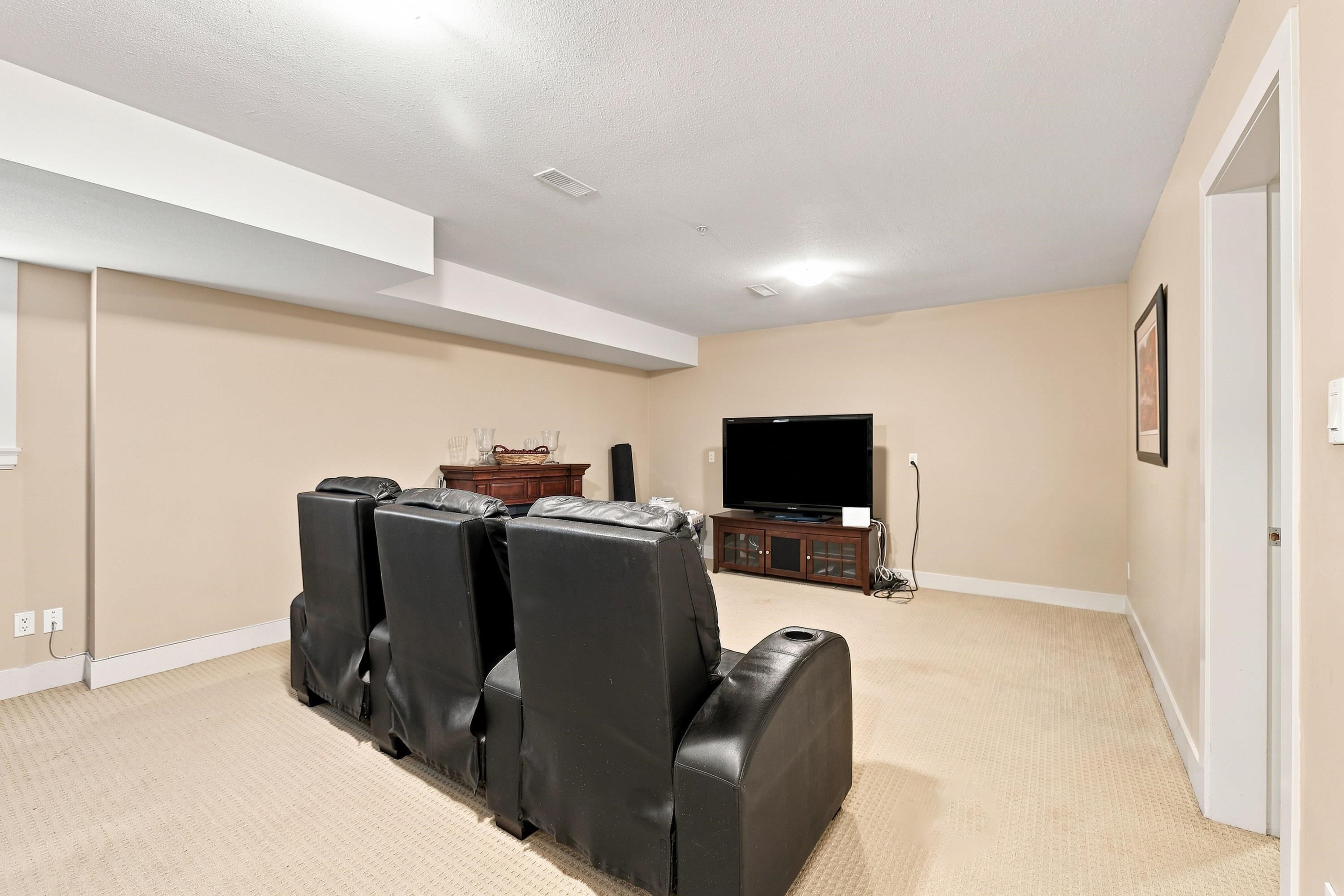 









24176


104

Avenue,
Maple Ridge,




BC
V2W 1J2

