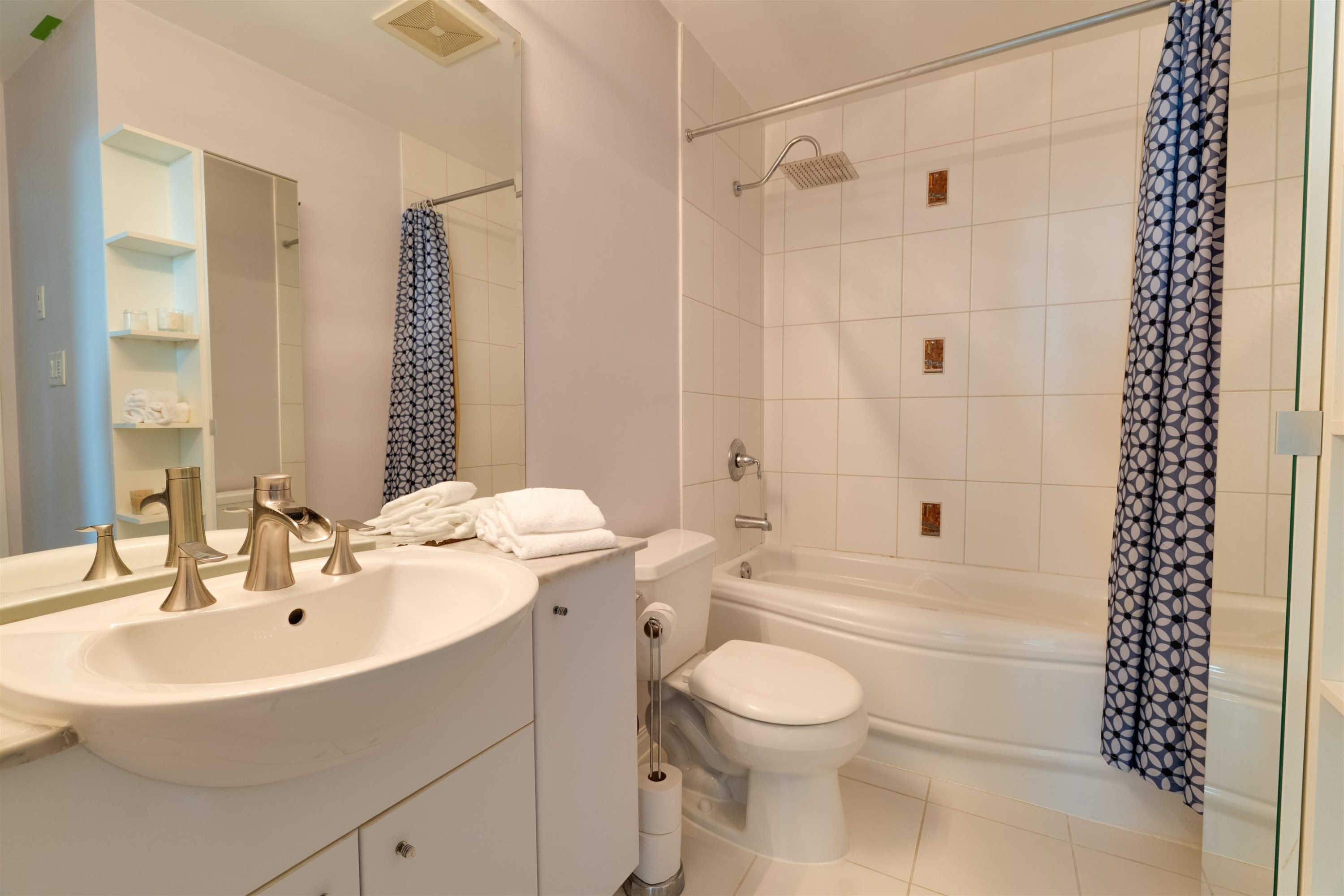 









168


East

Esplanade, 508,
North Vancouver,




BC
V7L 4X8

