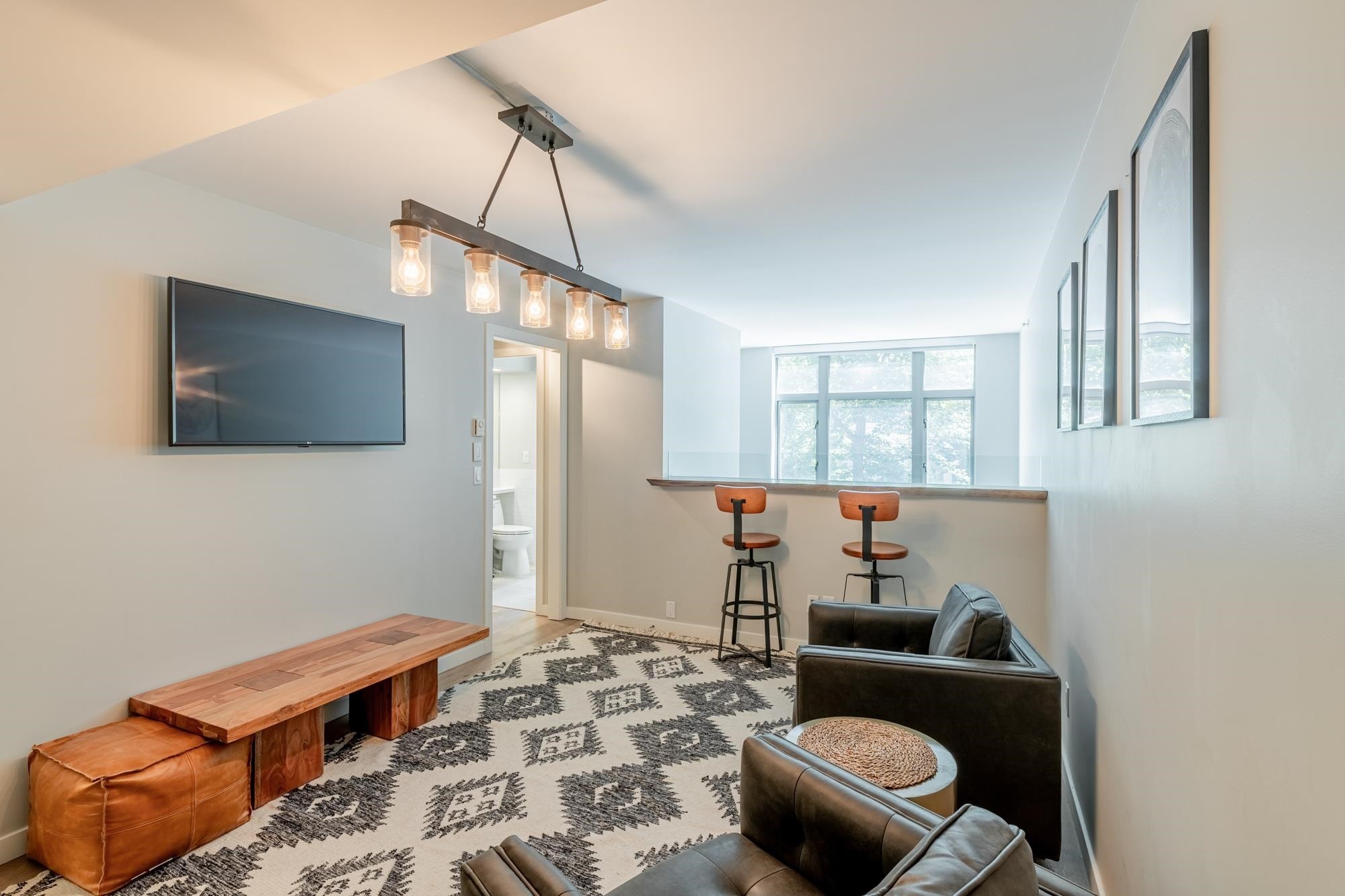 









1227


Richards

Street,
Vancouver,




BC
V6B 3G3

