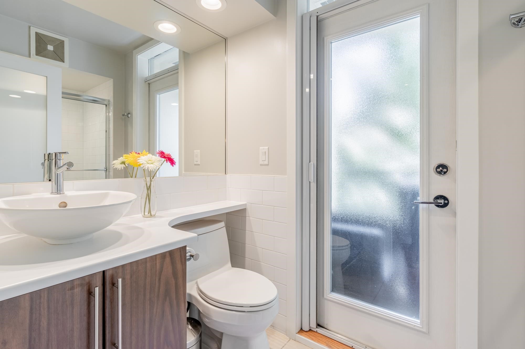 









1227


Richards

Street,
Vancouver,




BC
V6B 3G3

