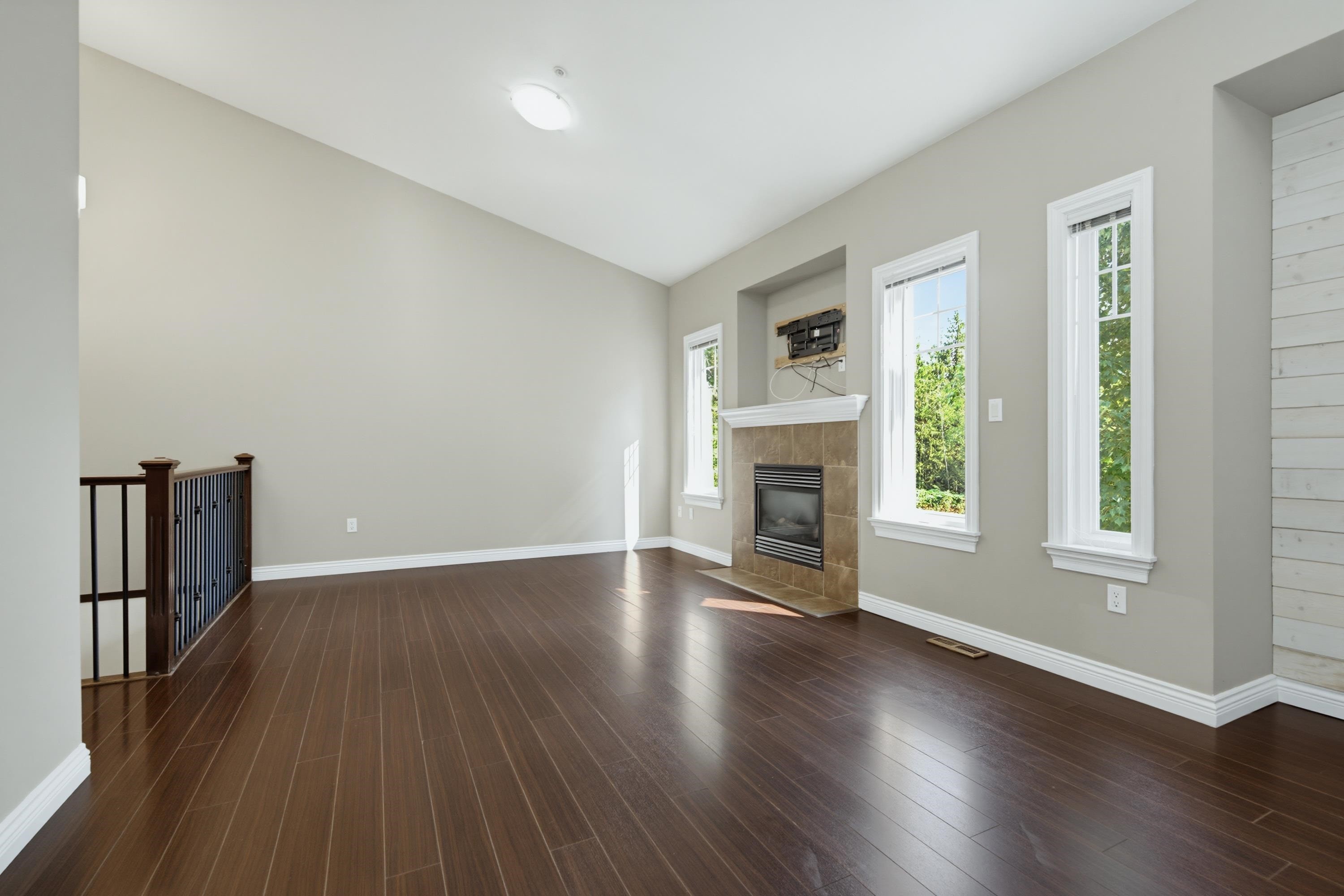 









11335


Creekside

Street,
Maple Ridge,




BC
V2W 0C7

