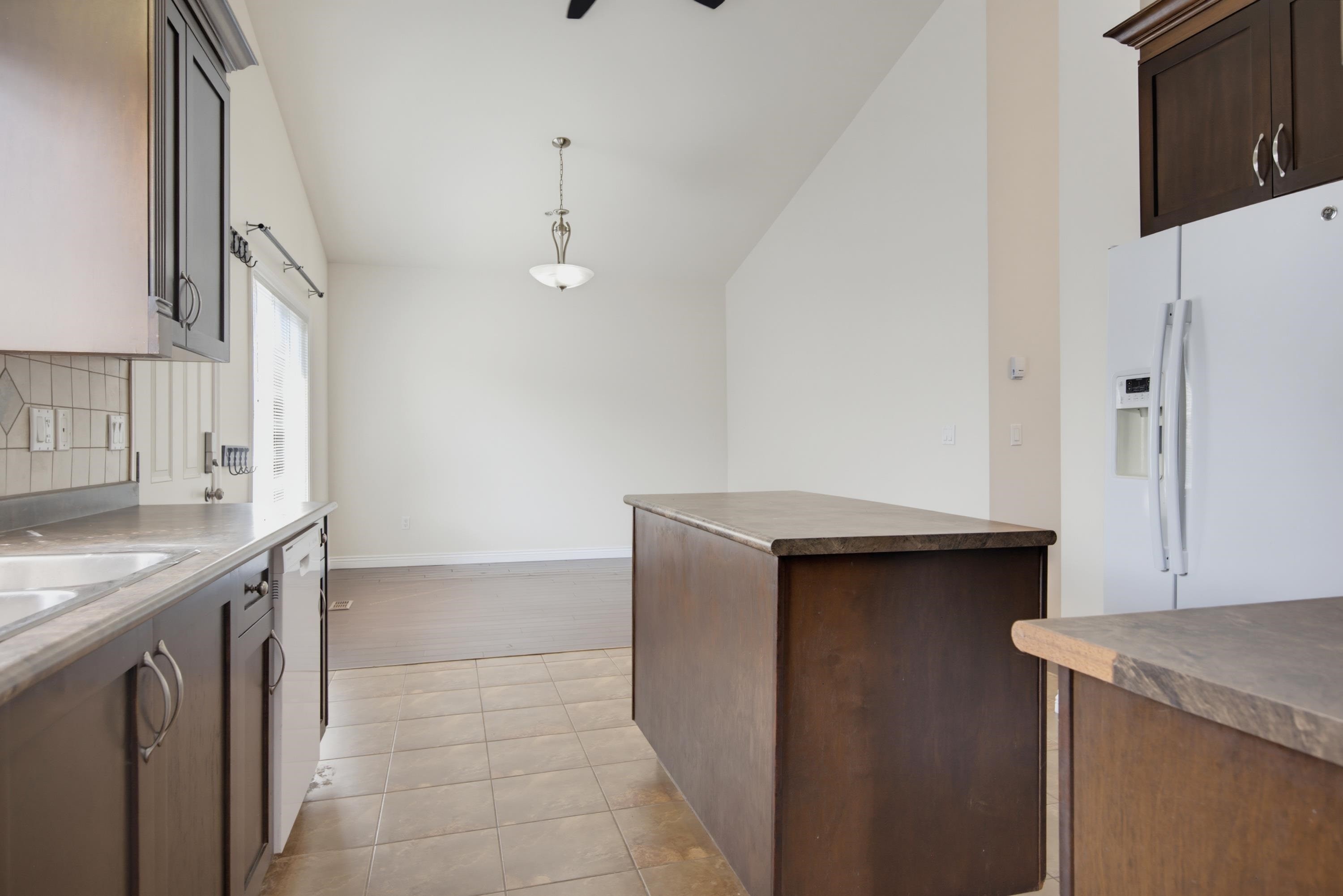 









11335


Creekside

Street,
Maple Ridge,




BC
V2W 0C7

