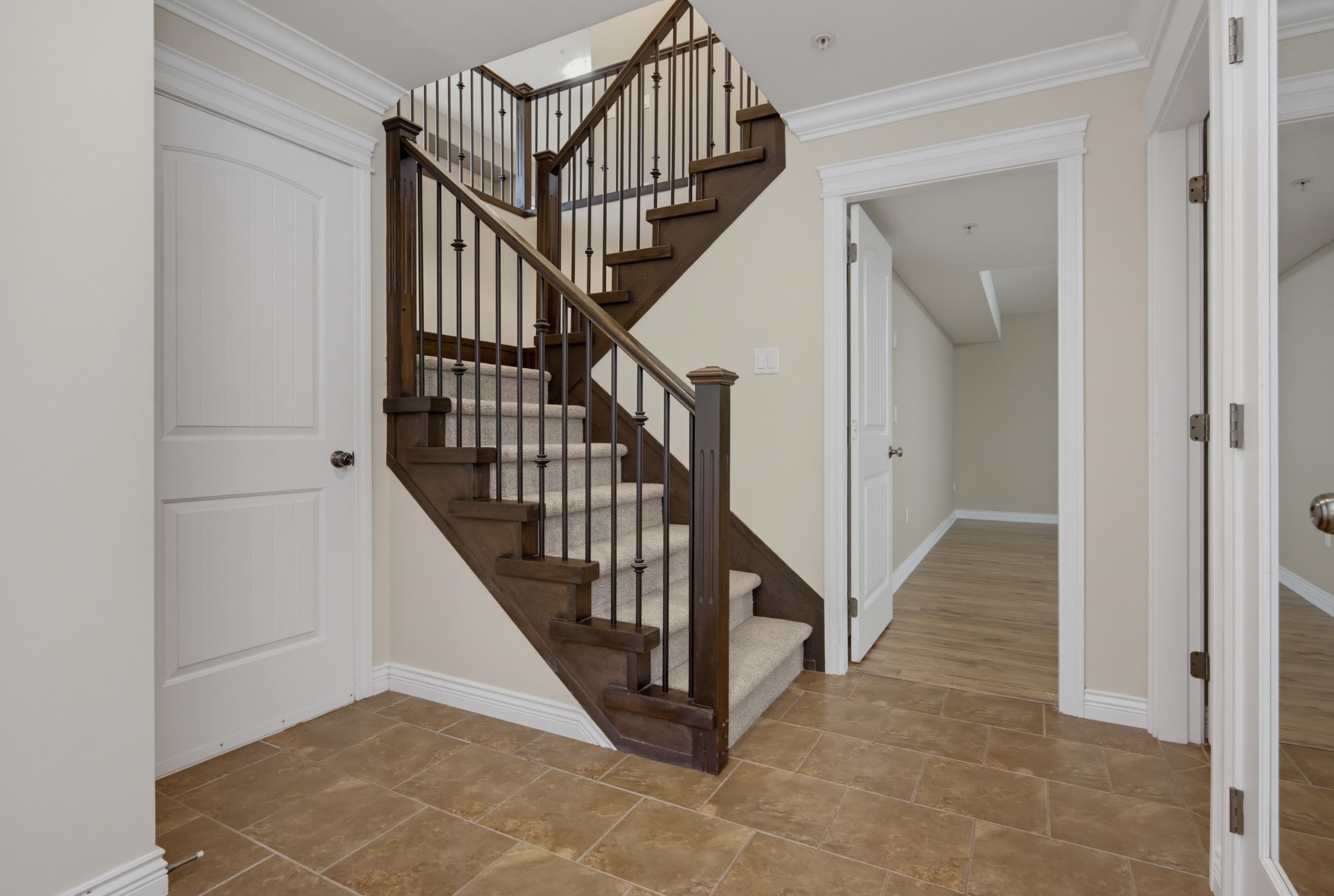 









11335


Creekside

Street,
Maple Ridge,




BC
V2W 0C7

