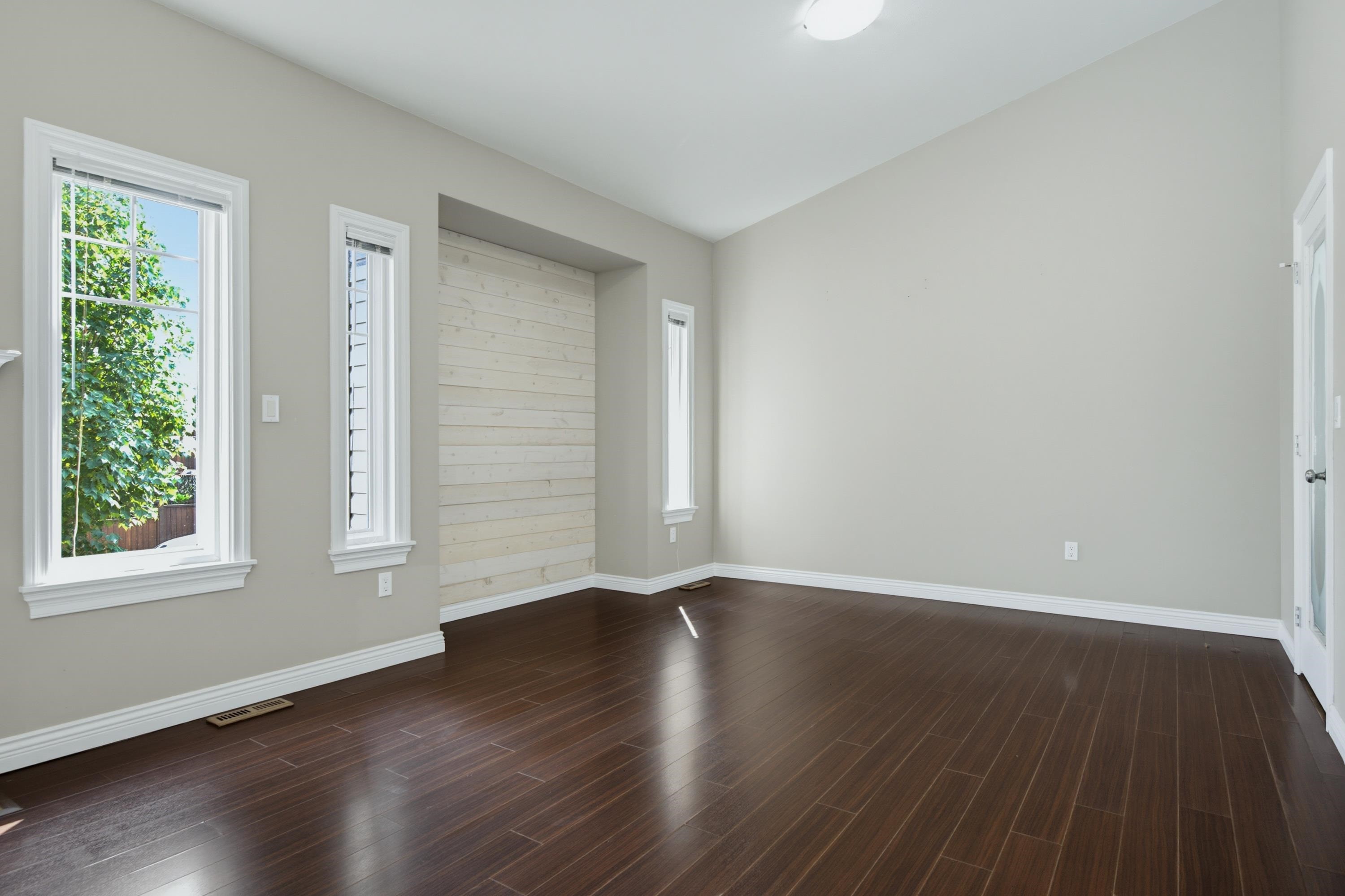 









11335


Creekside

Street,
Maple Ridge,




BC
V2W 0C7

