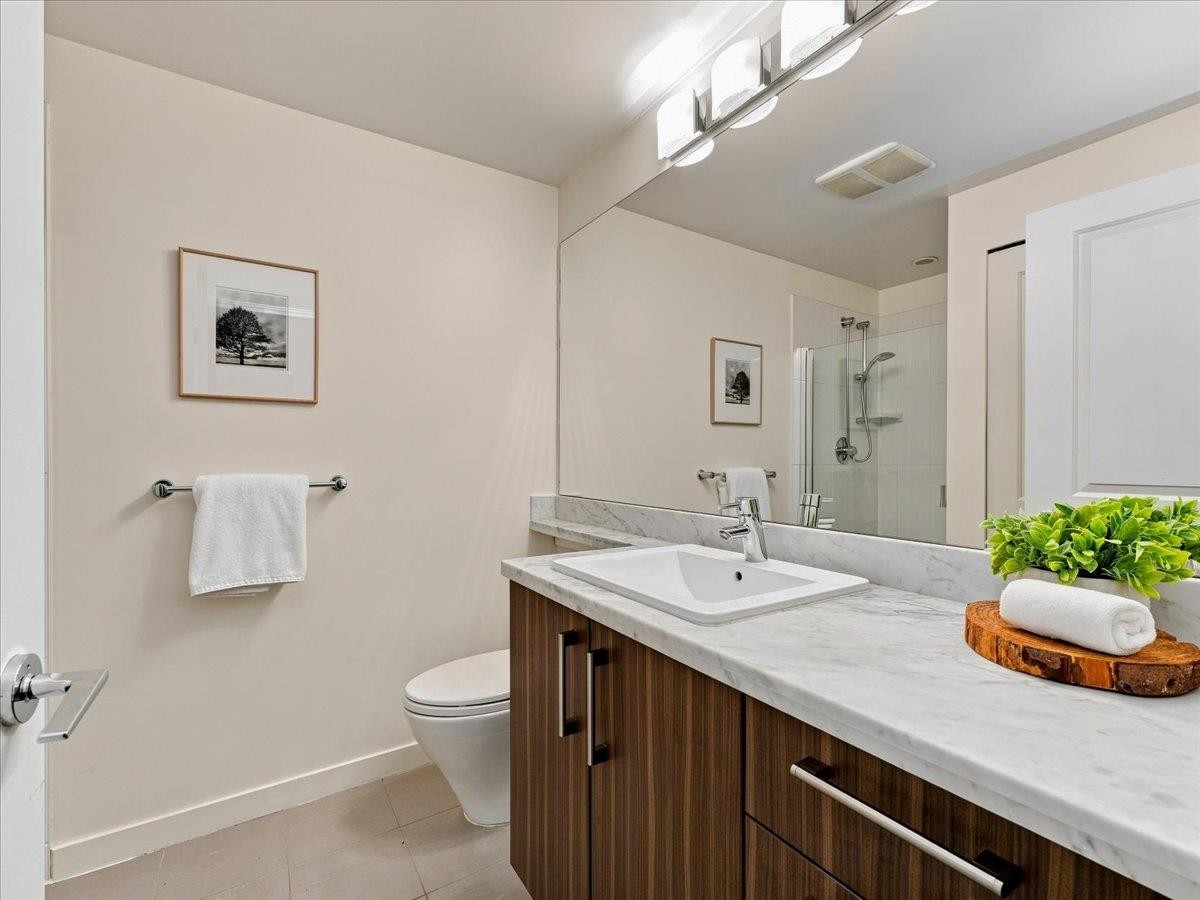 









139


22nd

Street West, G11,
North Vancouver,




BC
V7M 0B5

