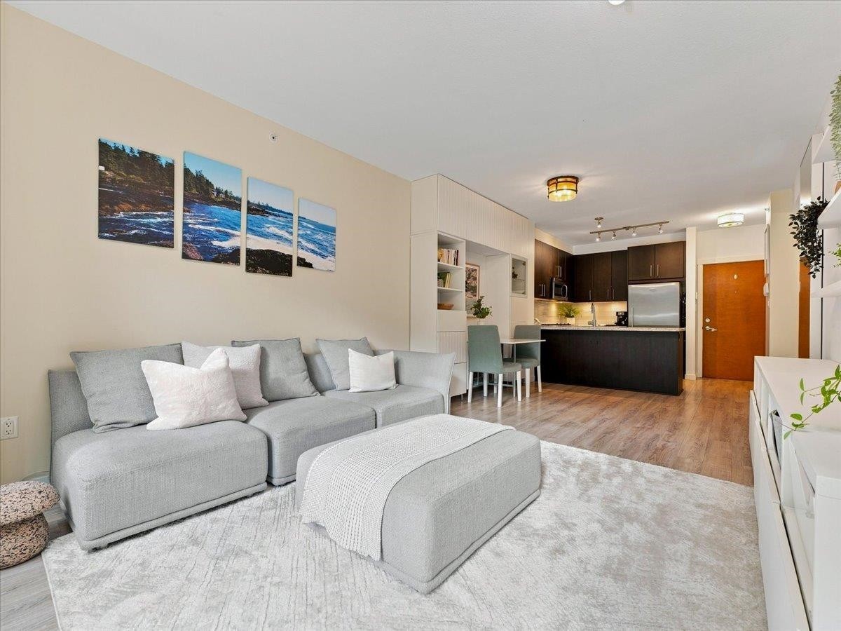 









139


22nd

Street West, G11,
North Vancouver,




BC
V7M 0B5


