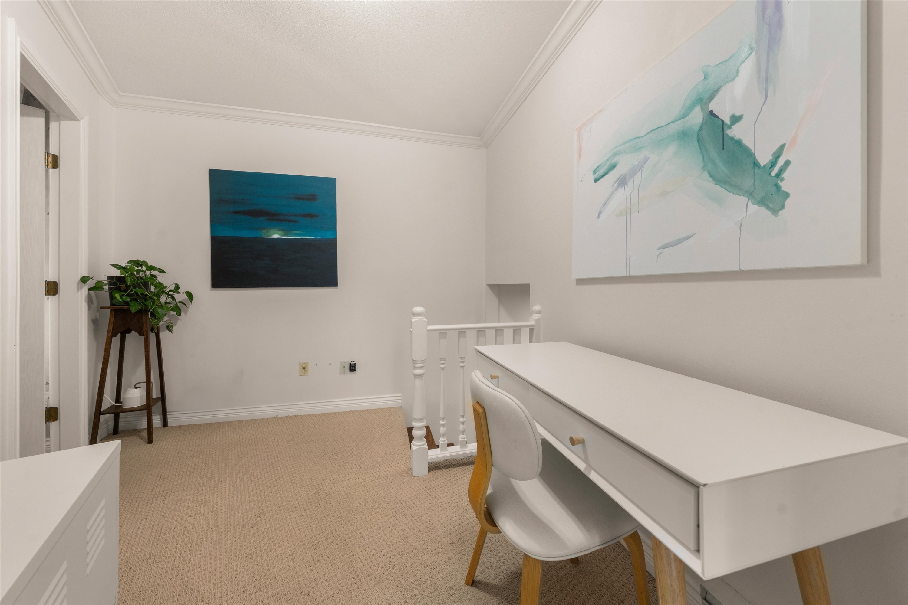 









709


Prior

Street,
Vancouver,




BC
V6A 2G8

