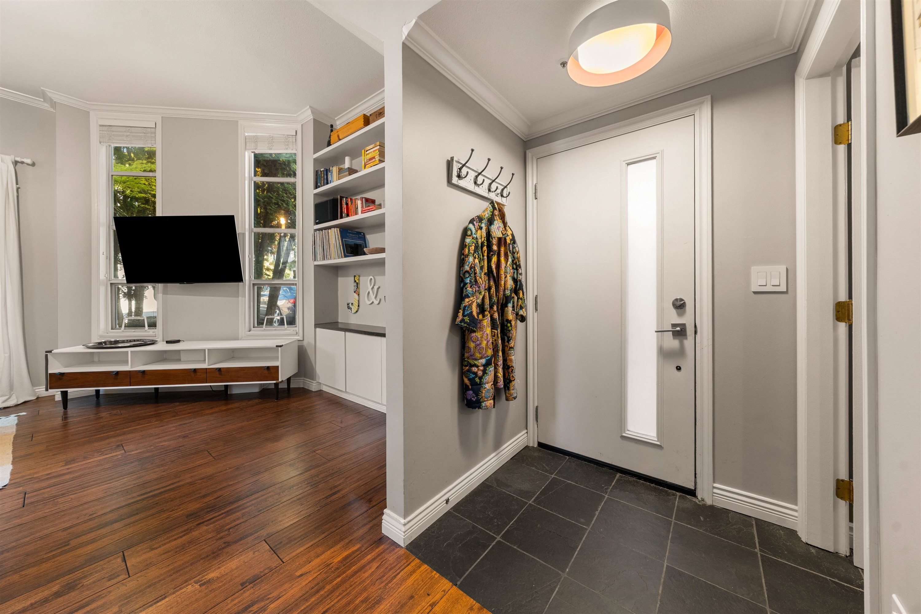 









709


Prior

Street,
Vancouver,




BC
V6A 2G8


