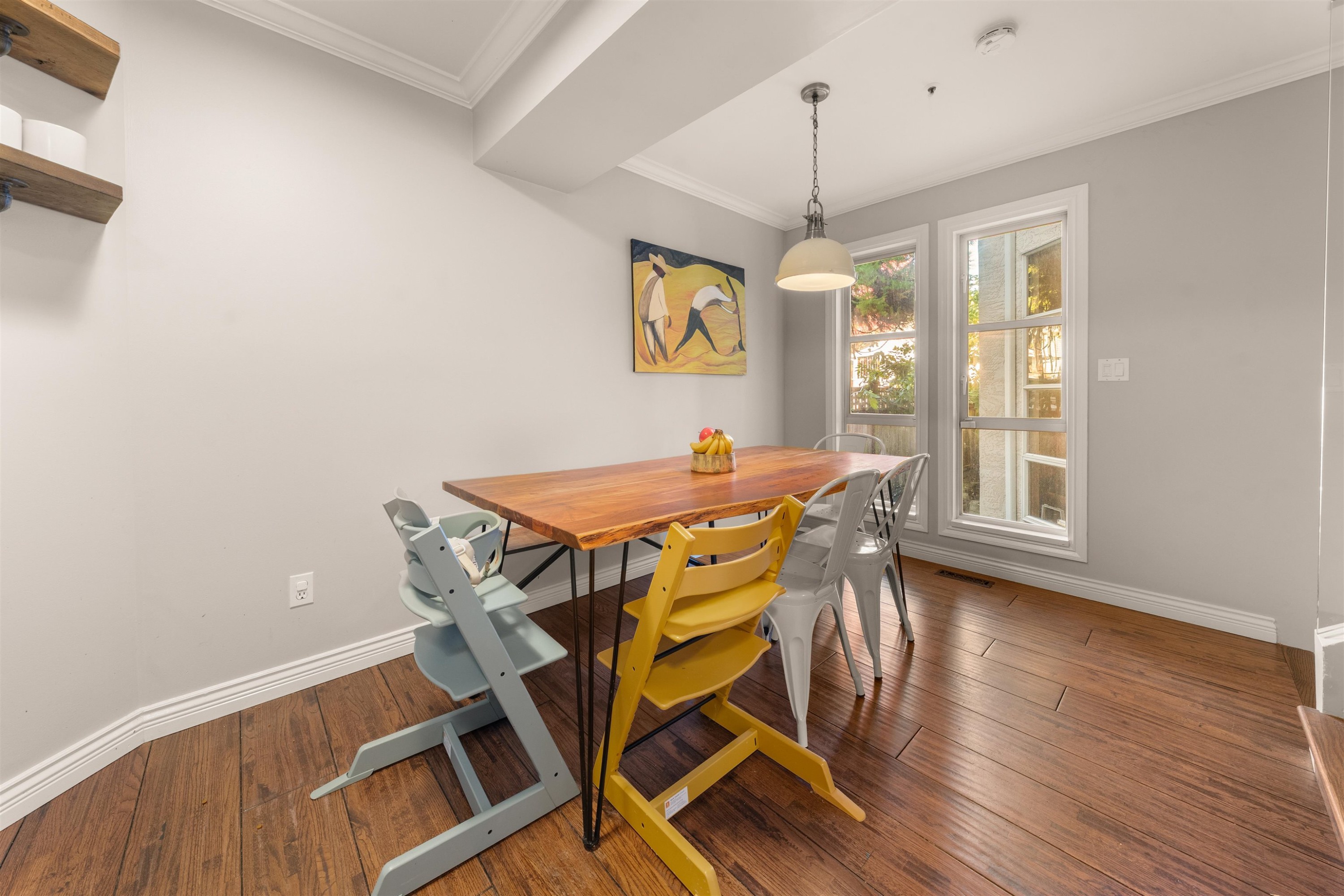 









709


Prior

Street,
Vancouver,




BC
V6A 2G8

