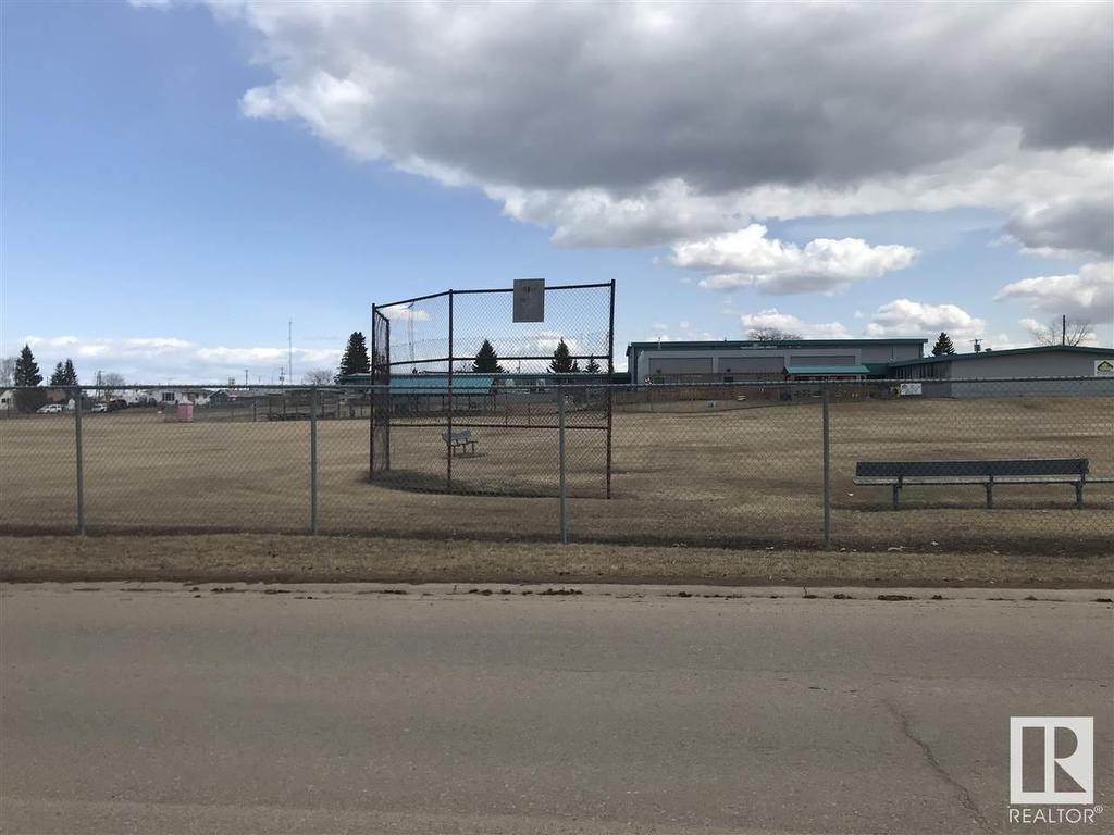 












5104 57 Street

,
Cold Lake,







AB
T9M 1S4

