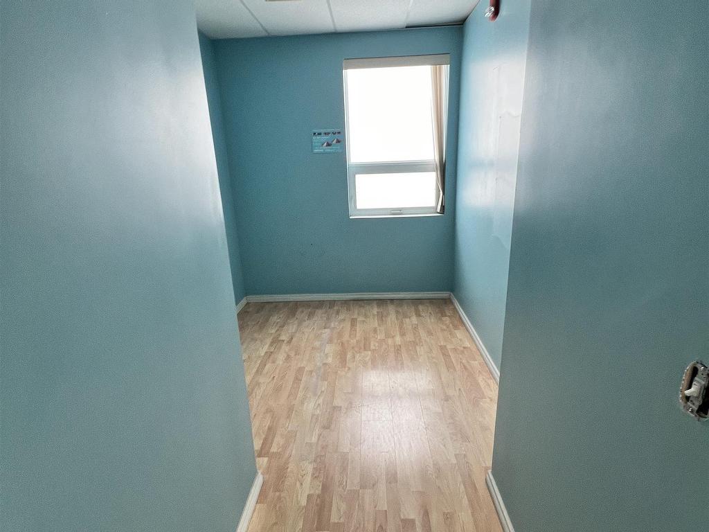 












220 636 King Street

,
Spruce Grove,




AB
T7Z 4K5

