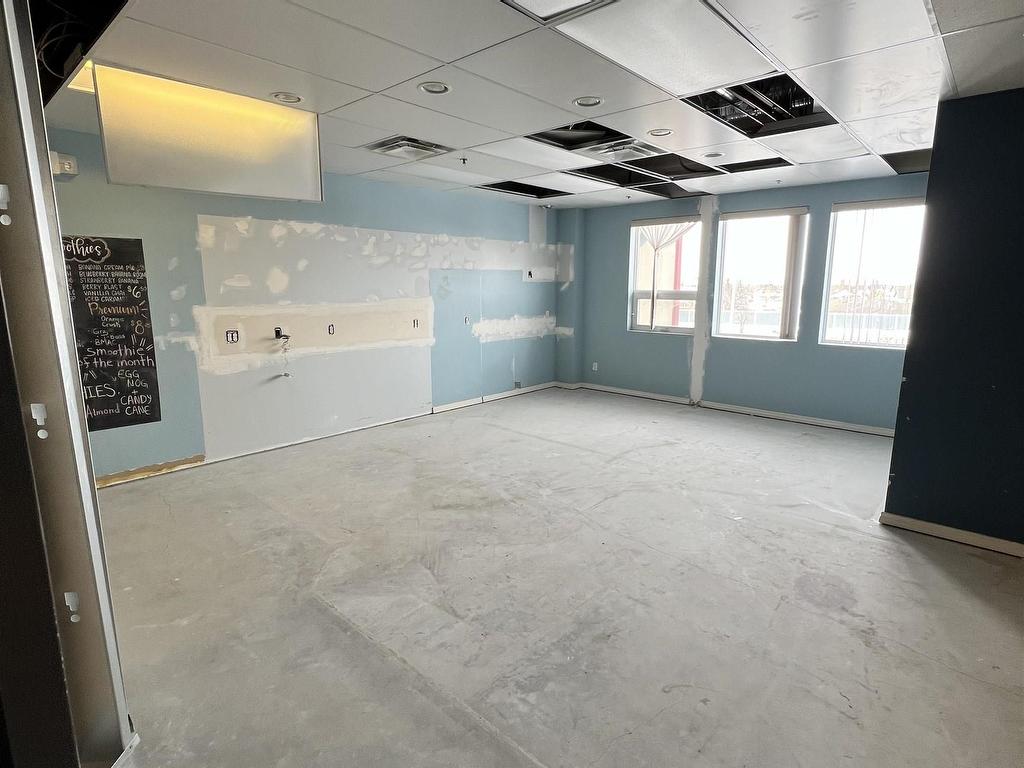 












220 636 King Street

,
Spruce Grove,




AB
T7Z 4K5

