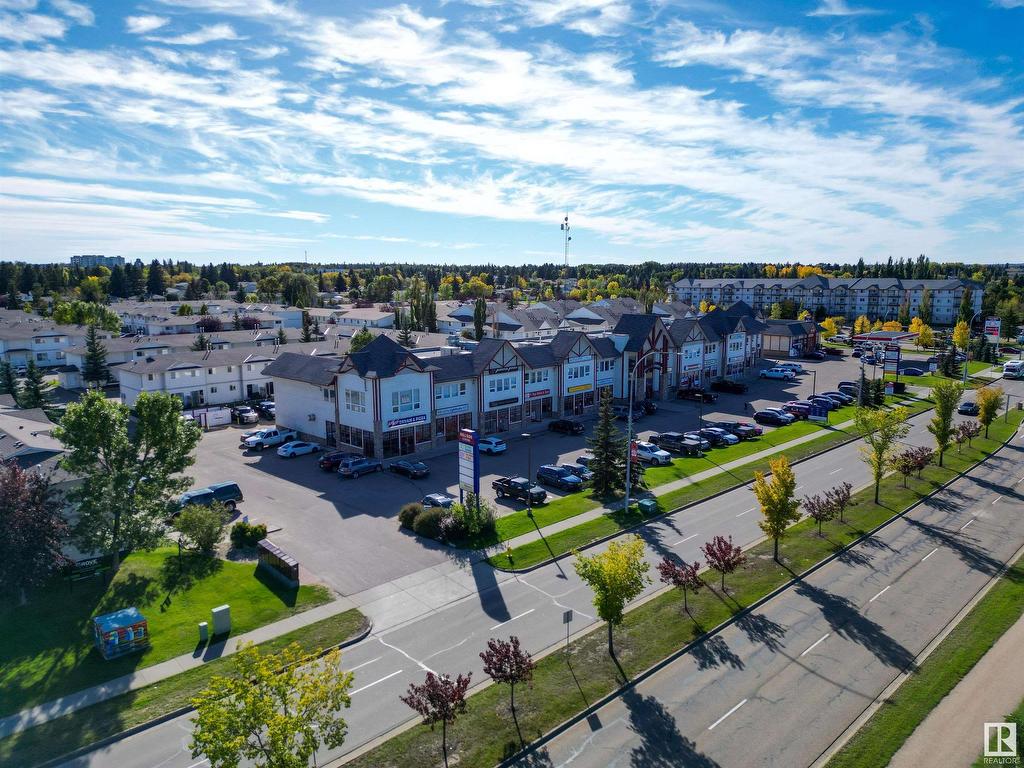 












220 636 King Street

,
Spruce Grove,




AB
T7Z 4K5

