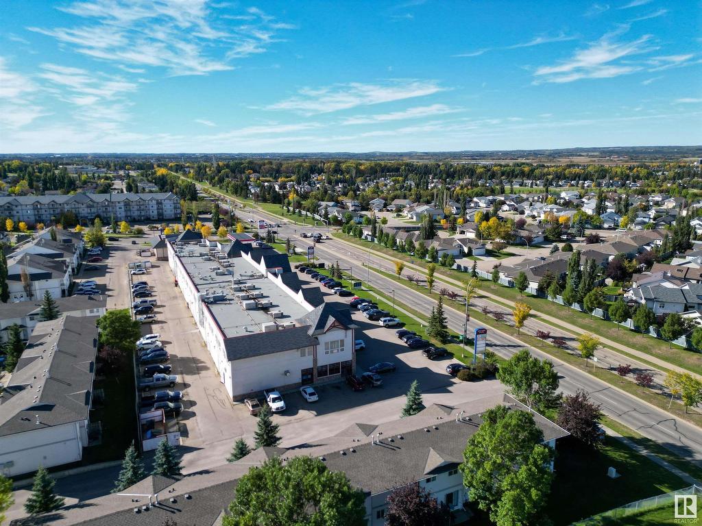 












220 636 King Street

,
Spruce Grove,




AB
T7Z 4K5

