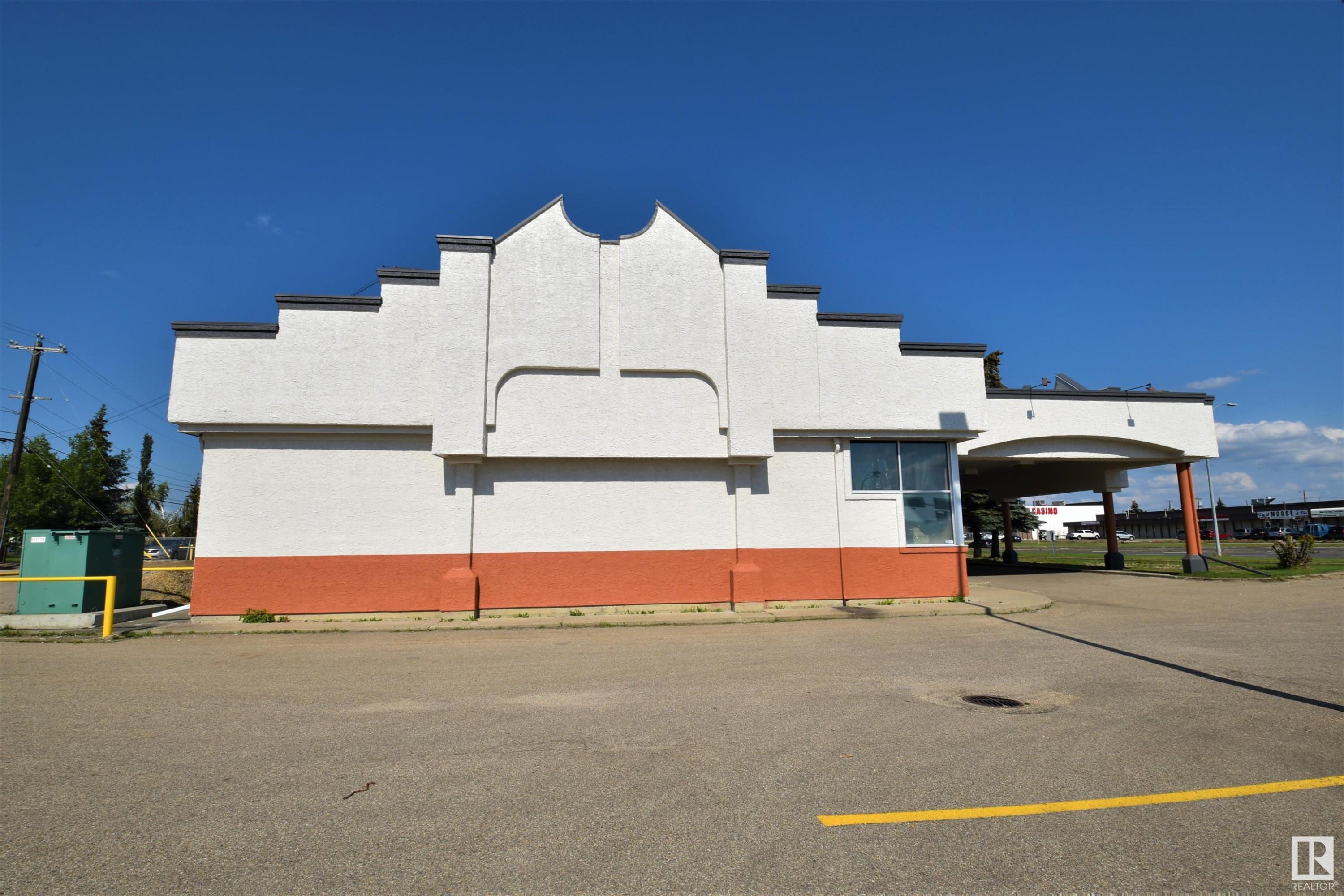 












7104 ARGYLL Road

,
Edmonton,




AB
T6B 1Z3

